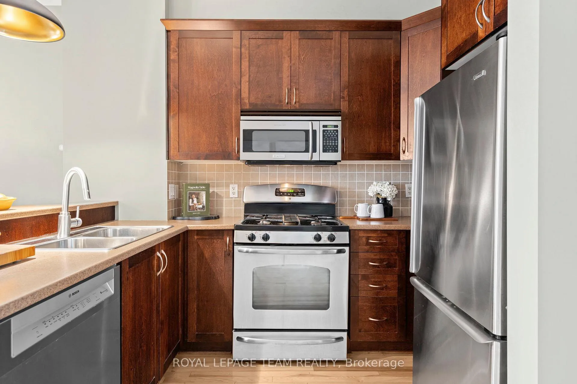 Photo 6 of Unit D, 17 Melrose Avenue, Ottawa, Hintonburg — HOMEH
