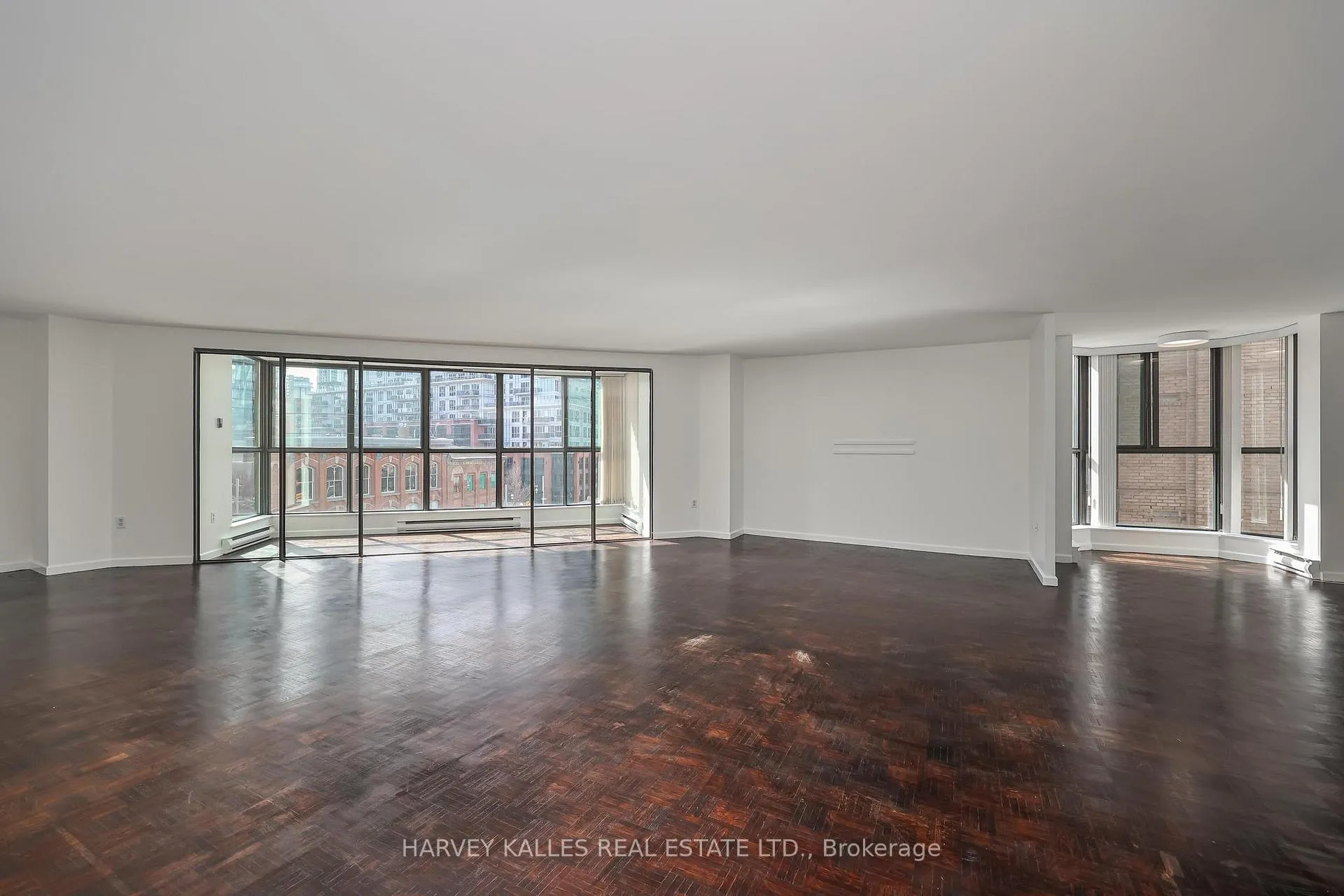 Photo 5 of Unit 501, 80 Front Street E, Toronto, Church-Yonge Corridor — HOMEH