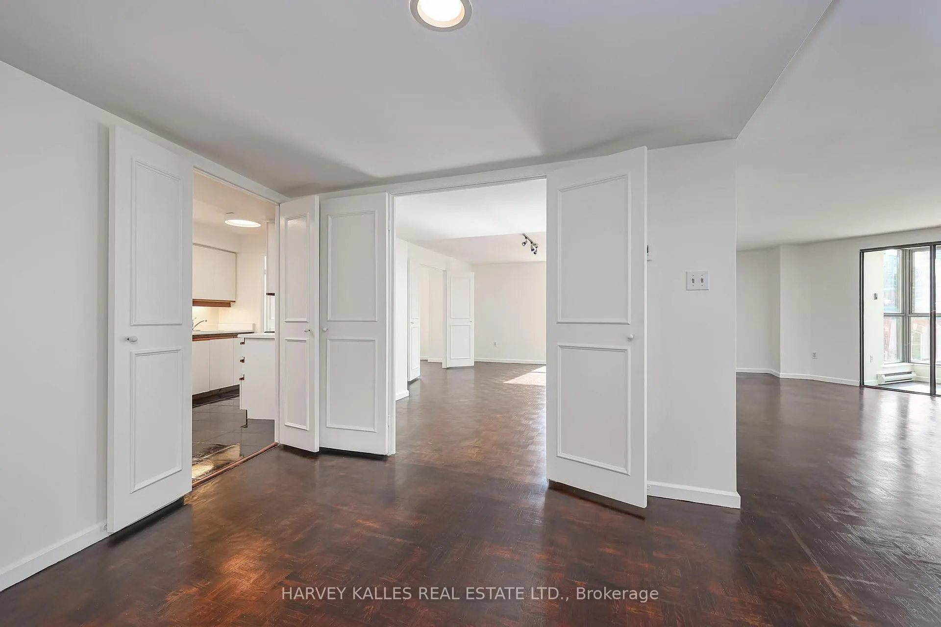 Photo 13 of Unit 501, 80 Front Street E, Toronto, Church-Yonge Corridor — HOMEH