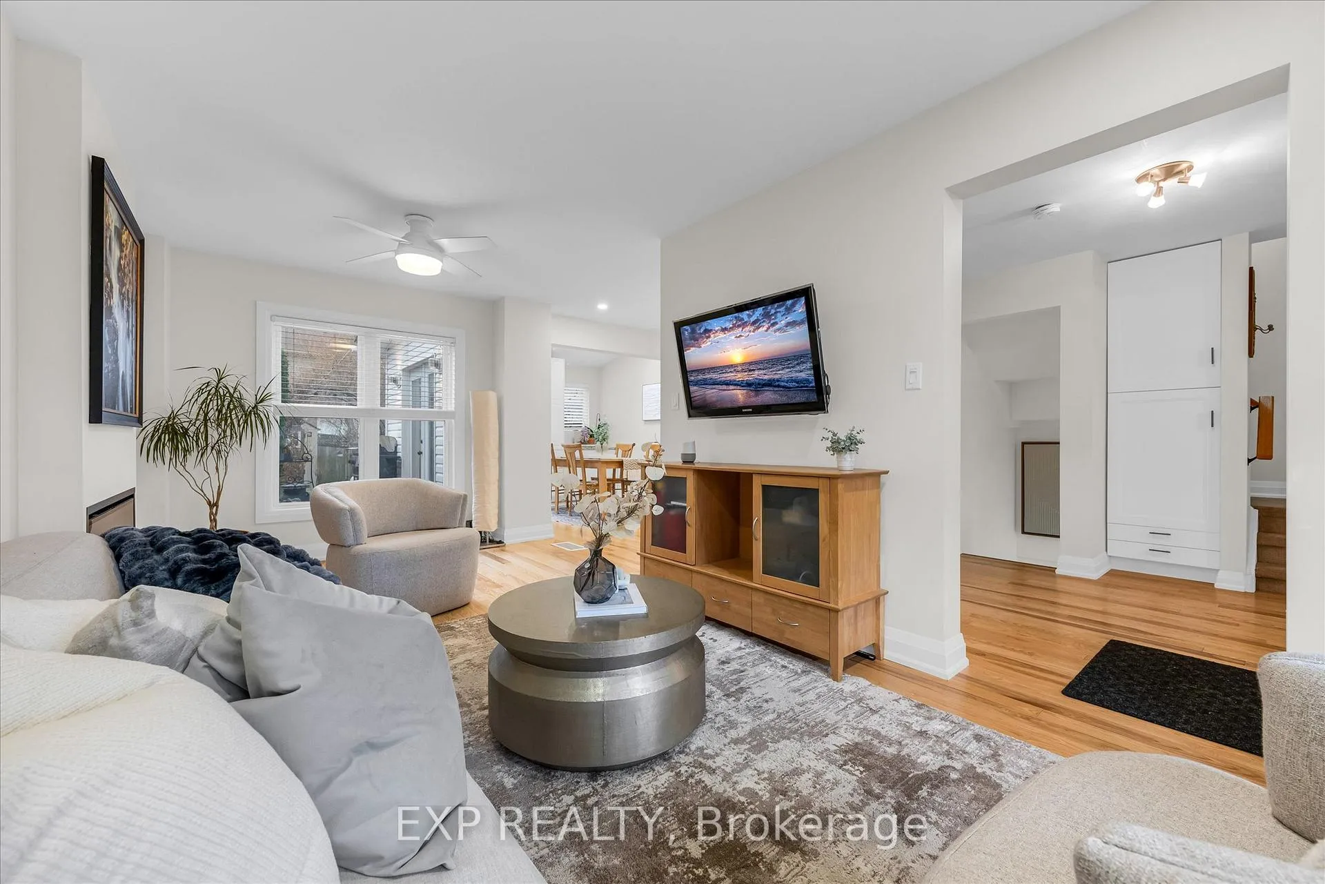 Photo 12 of 23 Hedge Lawn Drive, Grimsby, Grimsby East — HOMEH