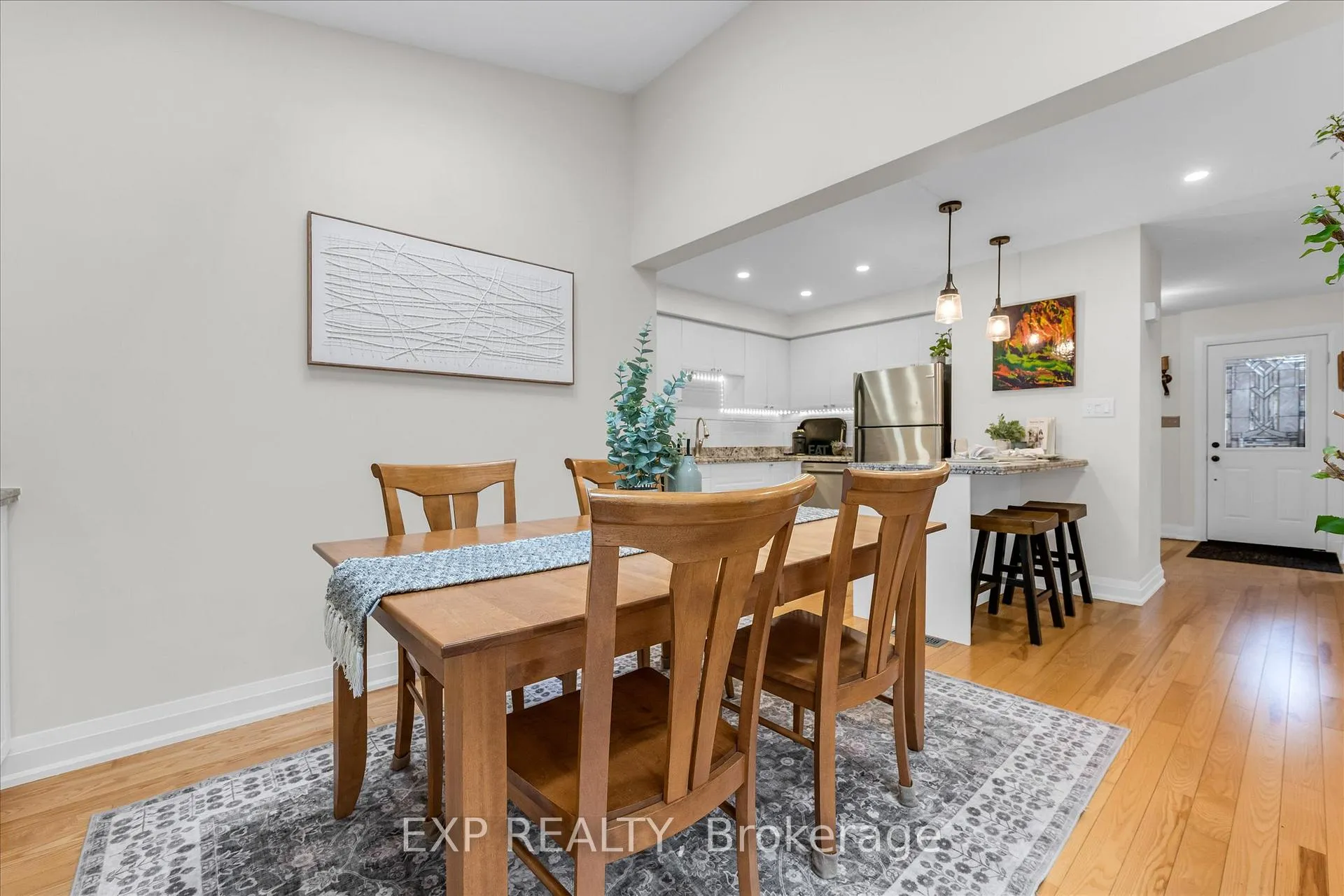 Photo 20 of 23 Hedge Lawn Drive, Grimsby, Grimsby East — HOMEH