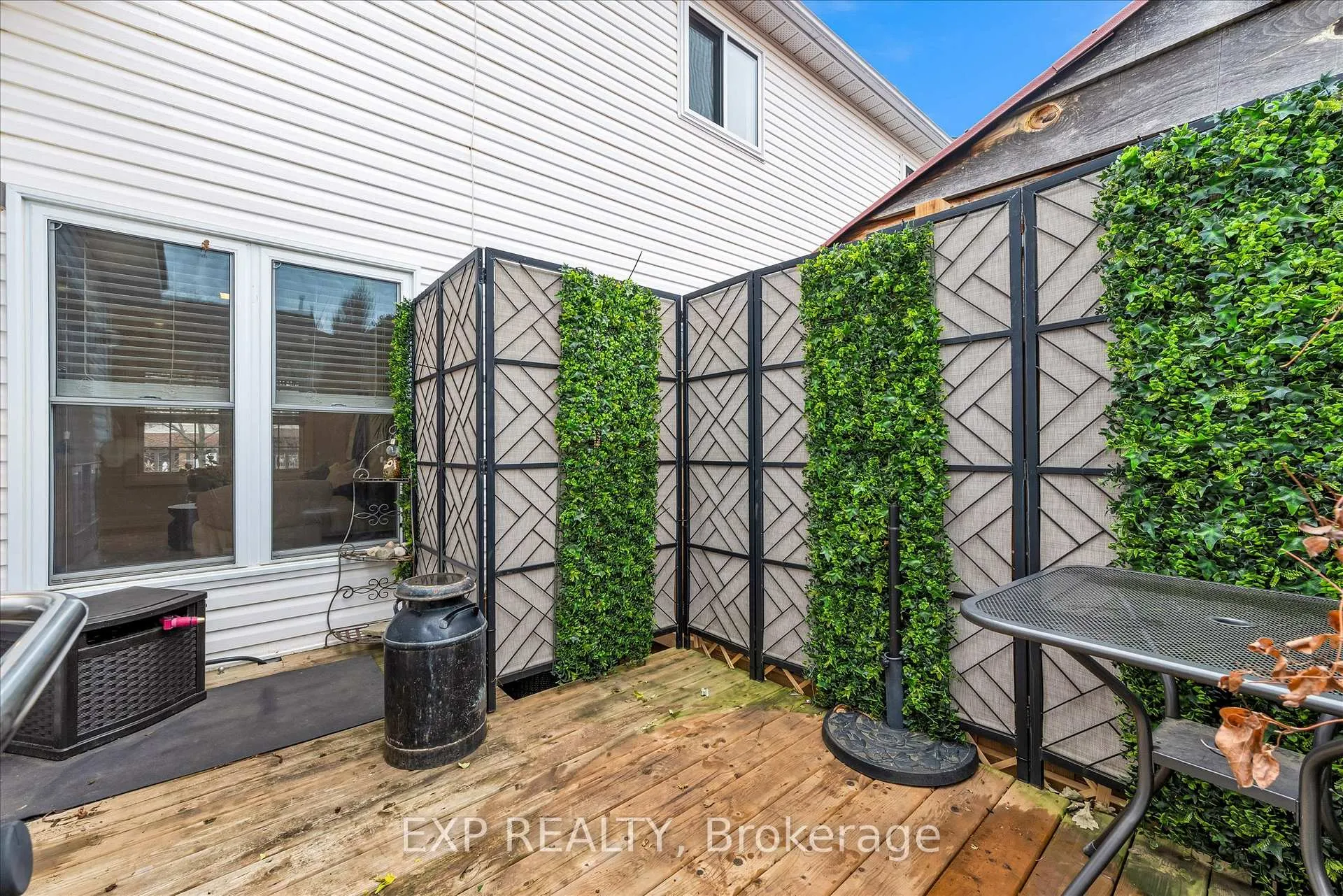 Photo 41 of 23 Hedge Lawn Drive, Grimsby, Grimsby East — HOMEH