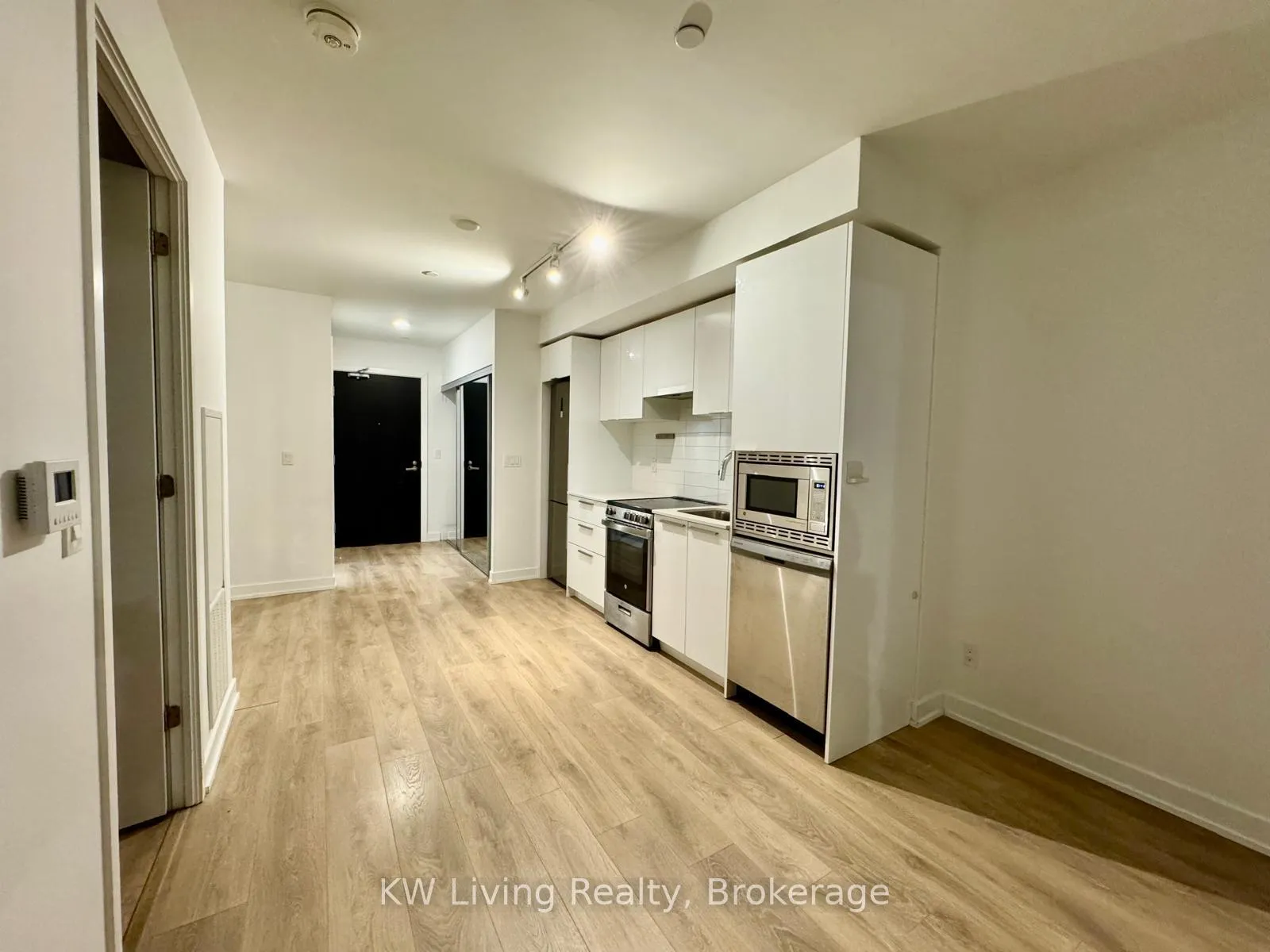 Photo 6 of Unit 2903, 501 Yonge Street, Toronto, Church-Yonge Corridor — HOMEH