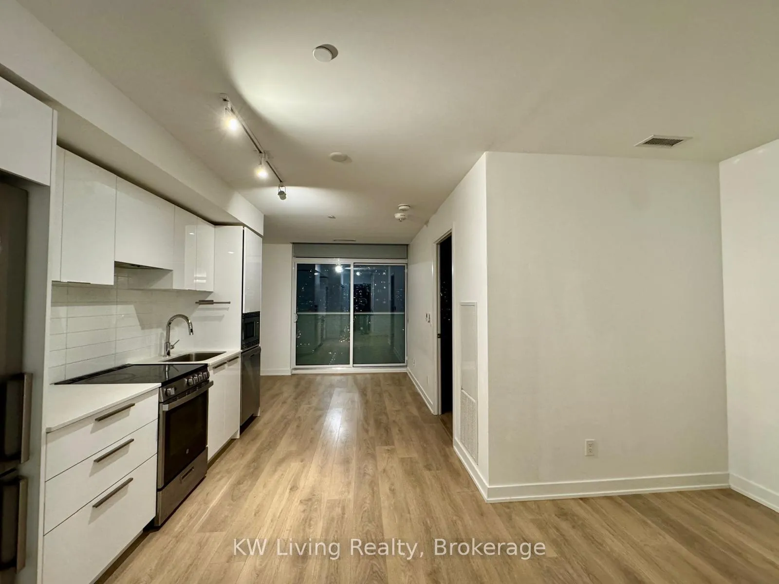 Photo 7 of Unit 2903, 501 Yonge Street, Toronto, Church-Yonge Corridor — HOMEH