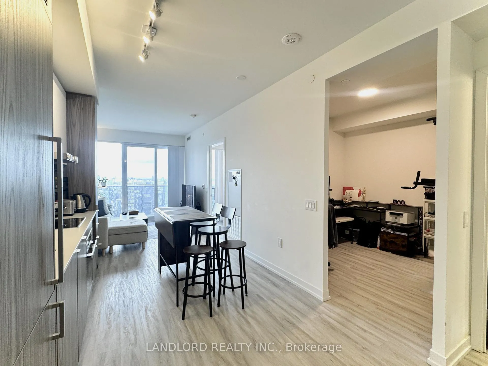 Photo 11 of Unit 7102, 55 Cooper Street, Toronto, Waterfront Communities — HOMEH