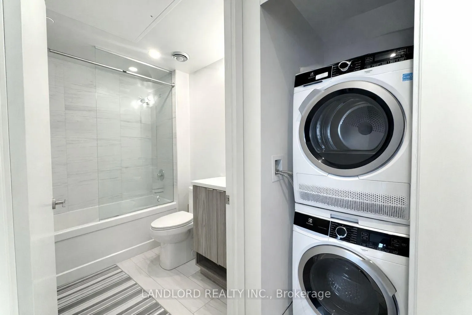 Photo 19 of Unit 7102, 55 Cooper Street, Toronto, Waterfront Communities — HOMEH