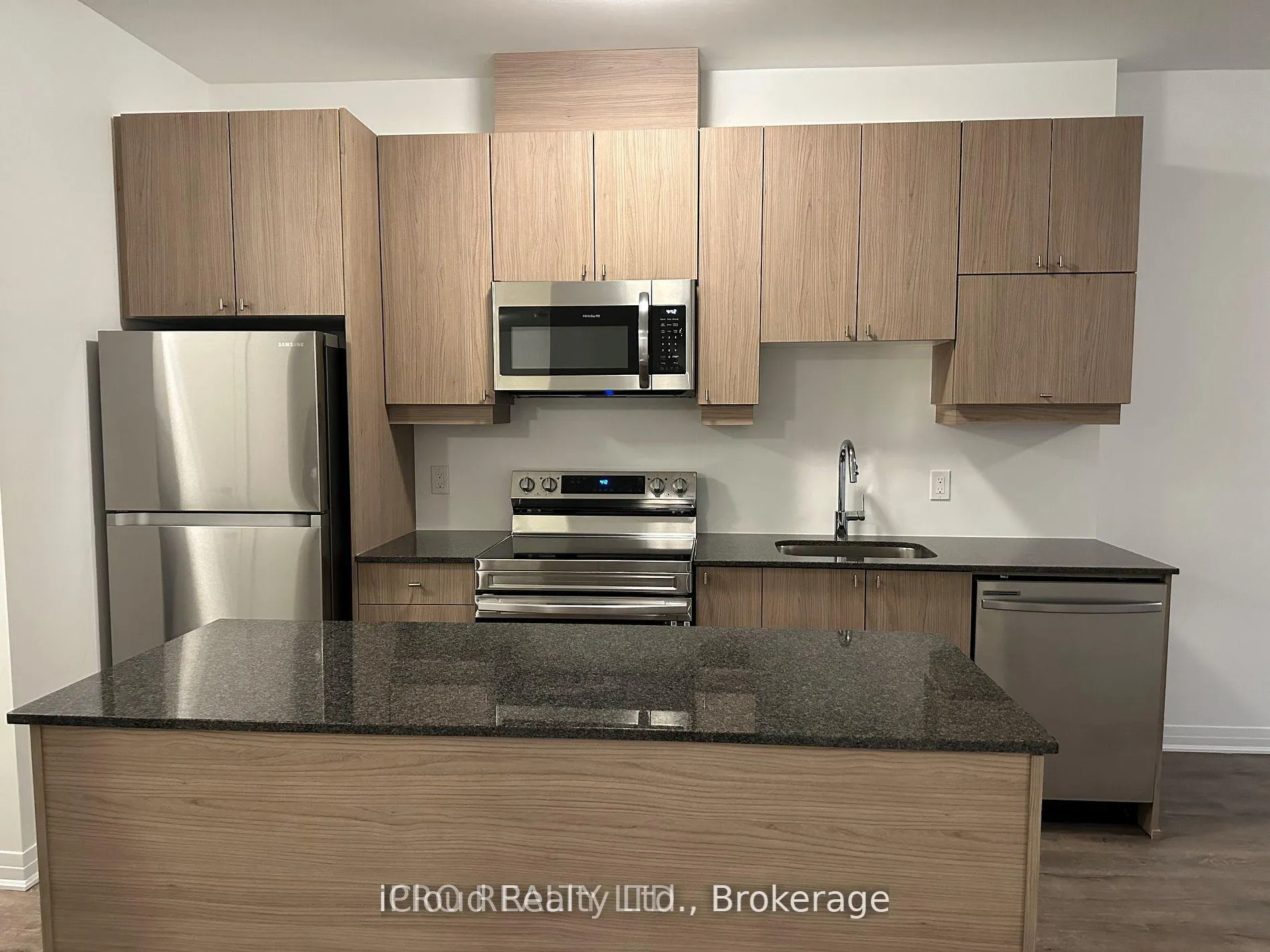 Photo 3 of Unit 103, 460 Gordon Krantz Avenue, Milton, Walker — HOMEH