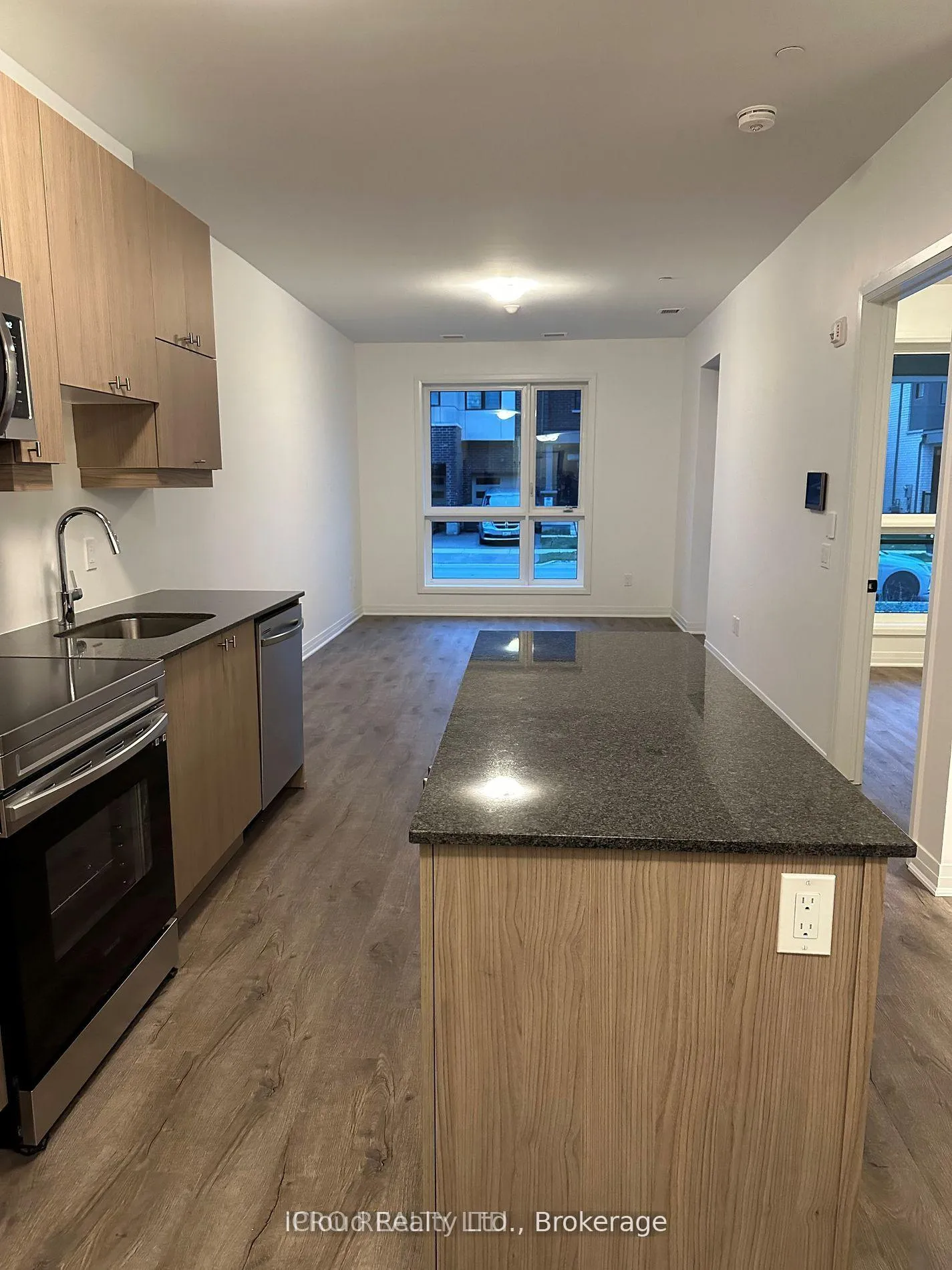 Photo 4 of Unit 103, 460 Gordon Krantz Avenue, Milton, Walker — HOMEH