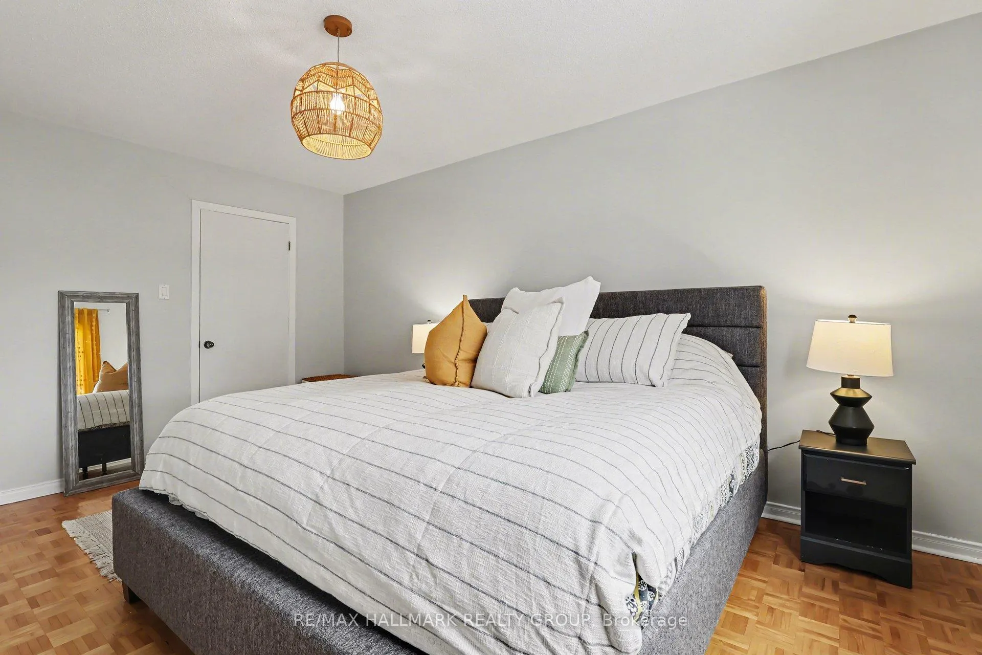 Photo 16 of Unit D, 77 Glen Park Drive, Ottawa, Blackburn Hamlet (South) — HOMEH
