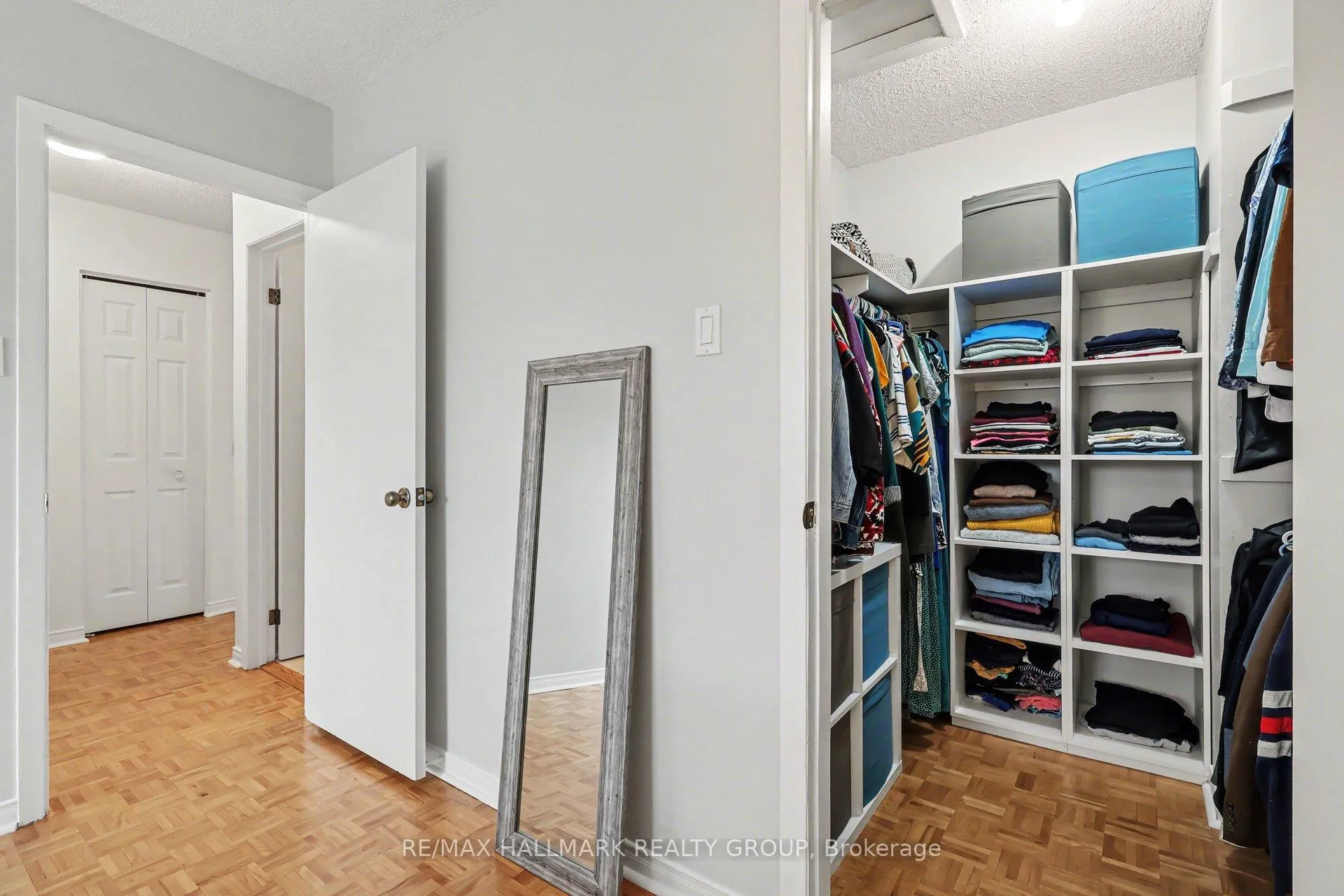 Photo 17 of Unit D, 77 Glen Park Drive, Ottawa, Blackburn Hamlet (South) — HOMEH