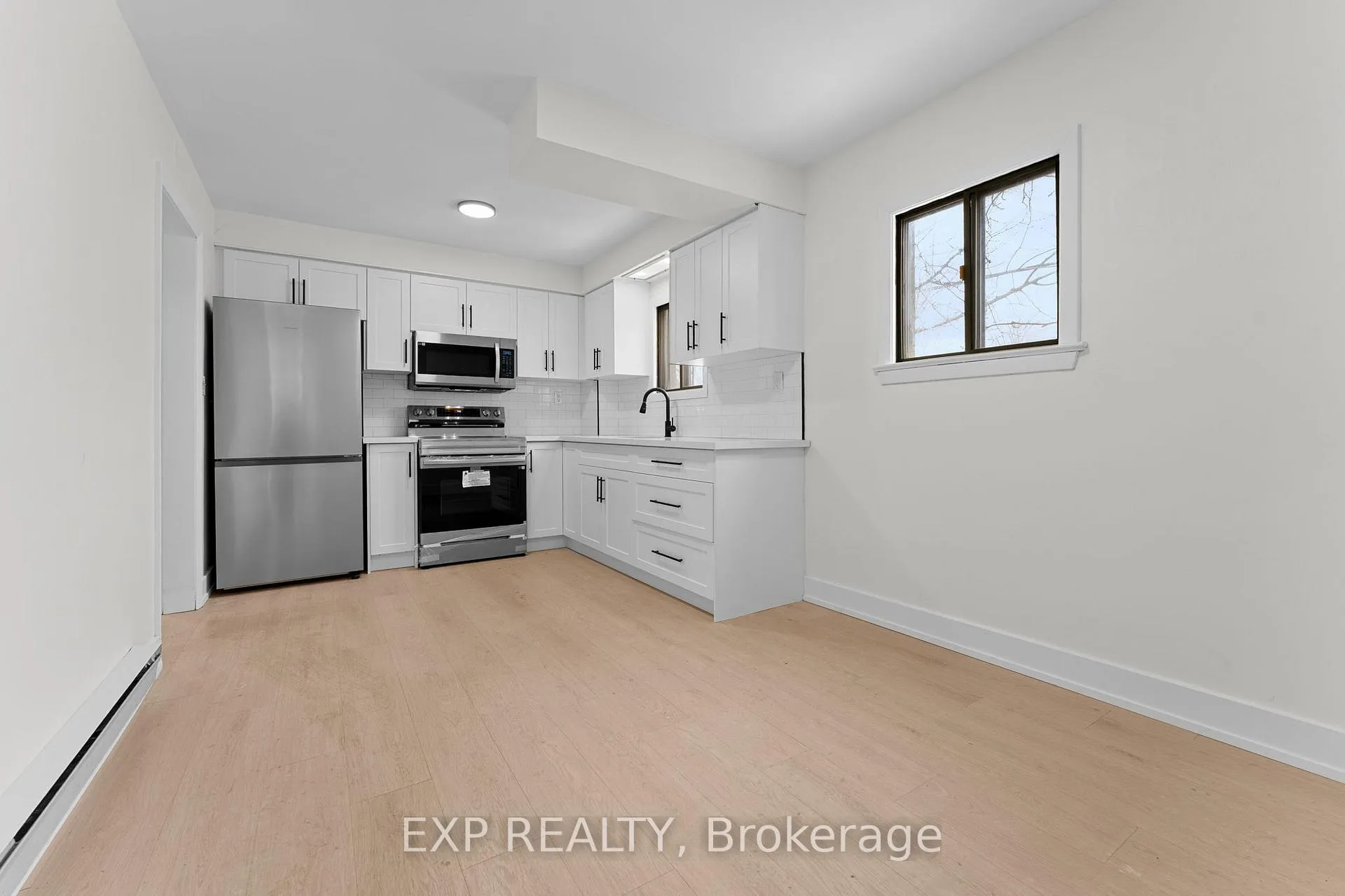 Photo 8 of Unit Unit #1, 1558 Queen Street E, Toronto, Greenwood-Coxwell — HOMEH