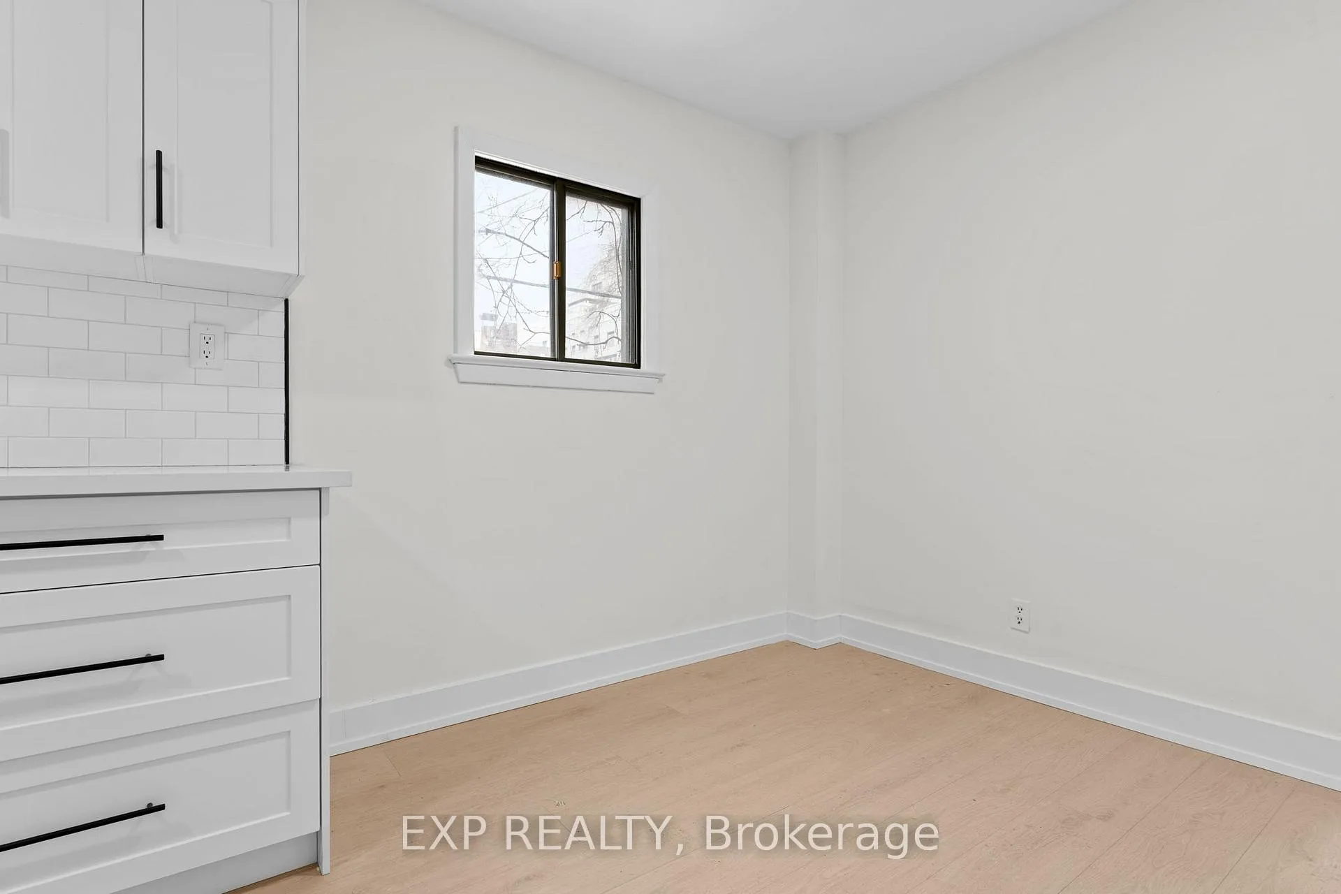 Photo 12 of Unit Unit #1, 1558 Queen Street E, Toronto, Greenwood-Coxwell — HOMEH