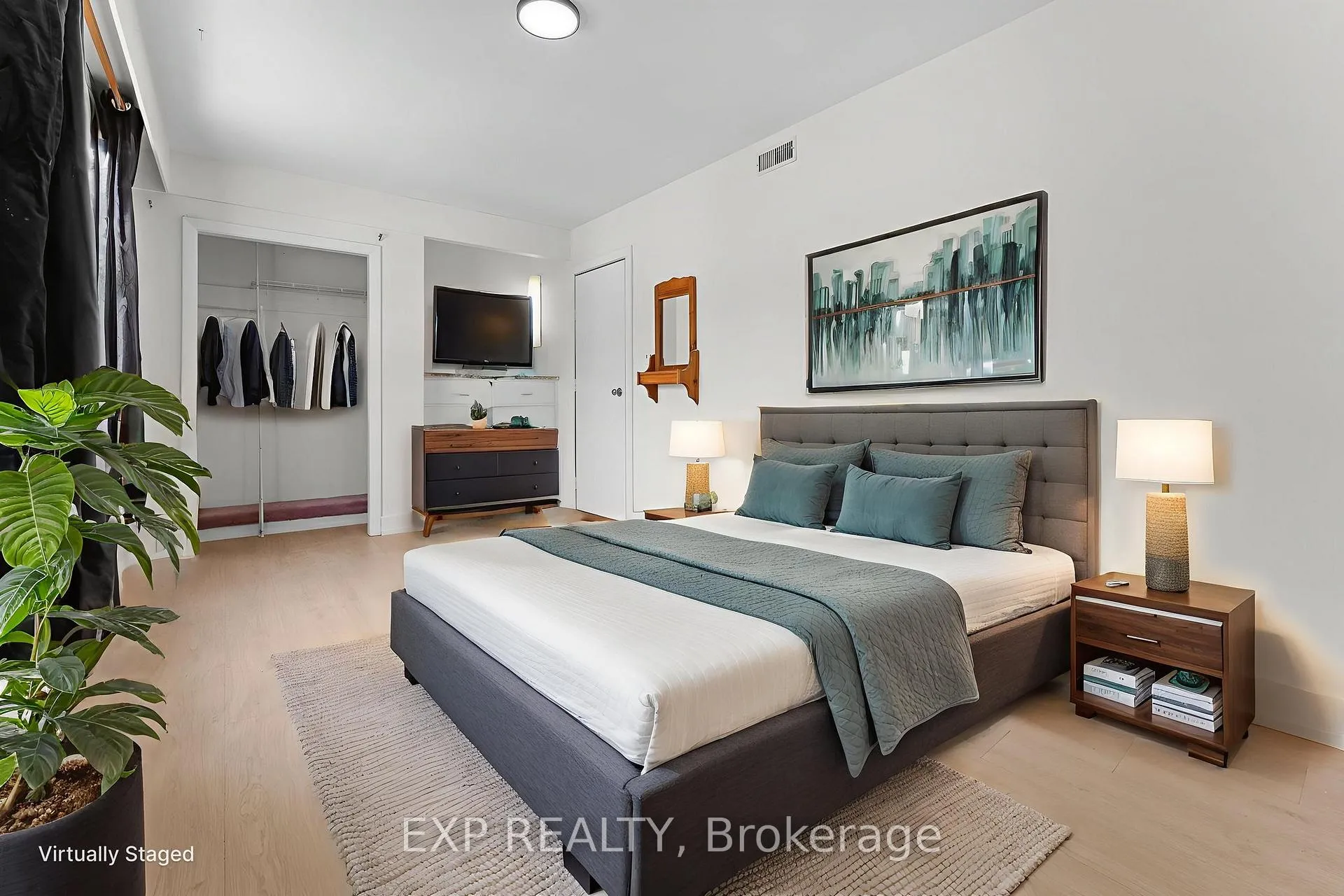 Photo 16 of Unit Unit #1, 1558 Queen Street E, Toronto, Greenwood-Coxwell — HOMEH