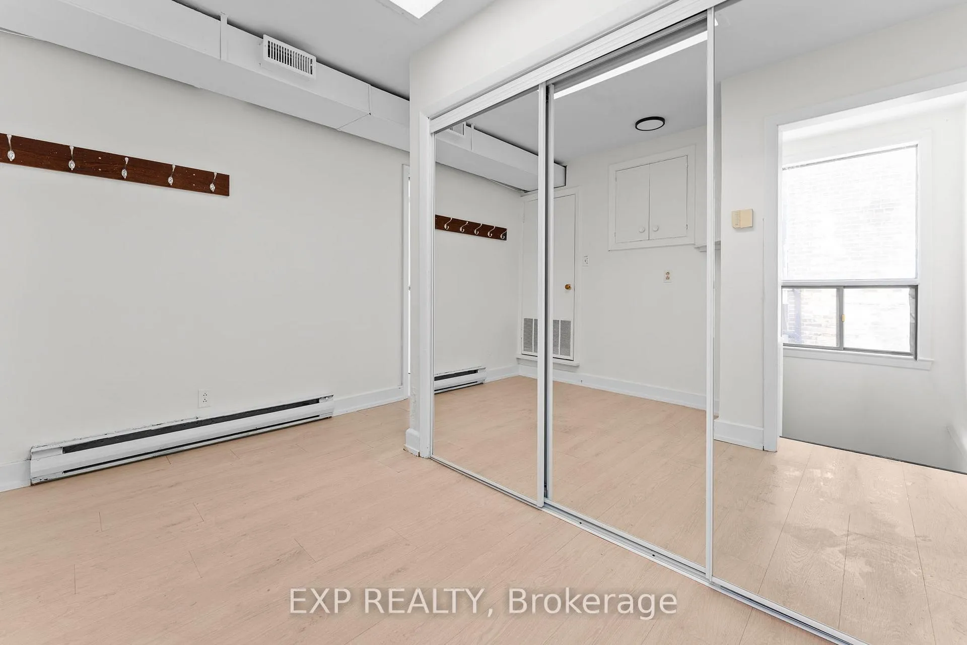 Photo 22 of Unit Unit #1, 1558 Queen Street E, Toronto, Greenwood-Coxwell — HOMEH