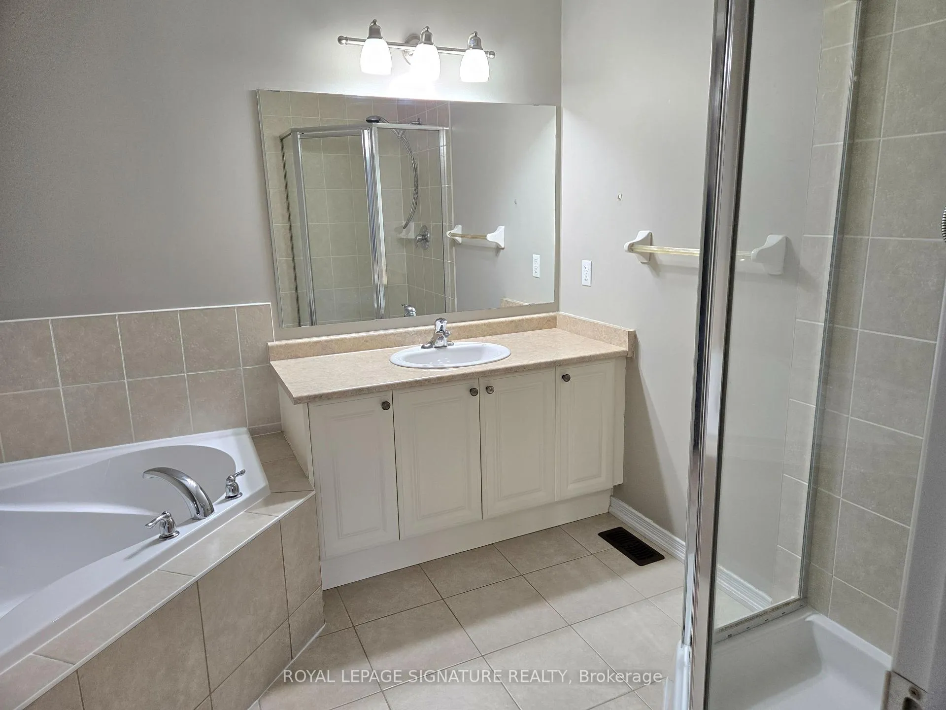 Photo 10 of Unit 63, 651 Farmstead Drive, Milton, Willmott — HOMEH