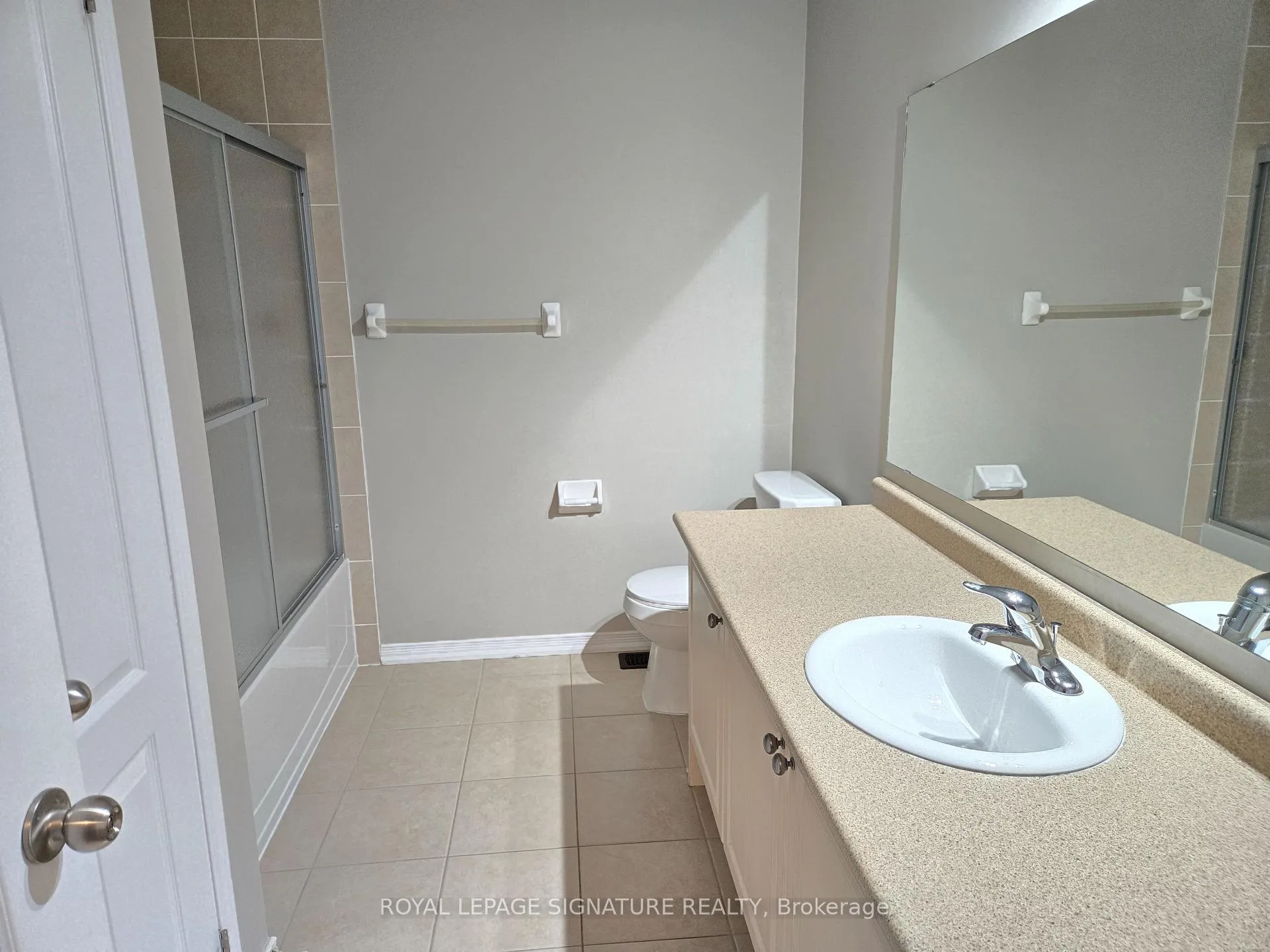Photo 13 of Unit 63, 651 Farmstead Drive, Milton, Willmott — HOMEH