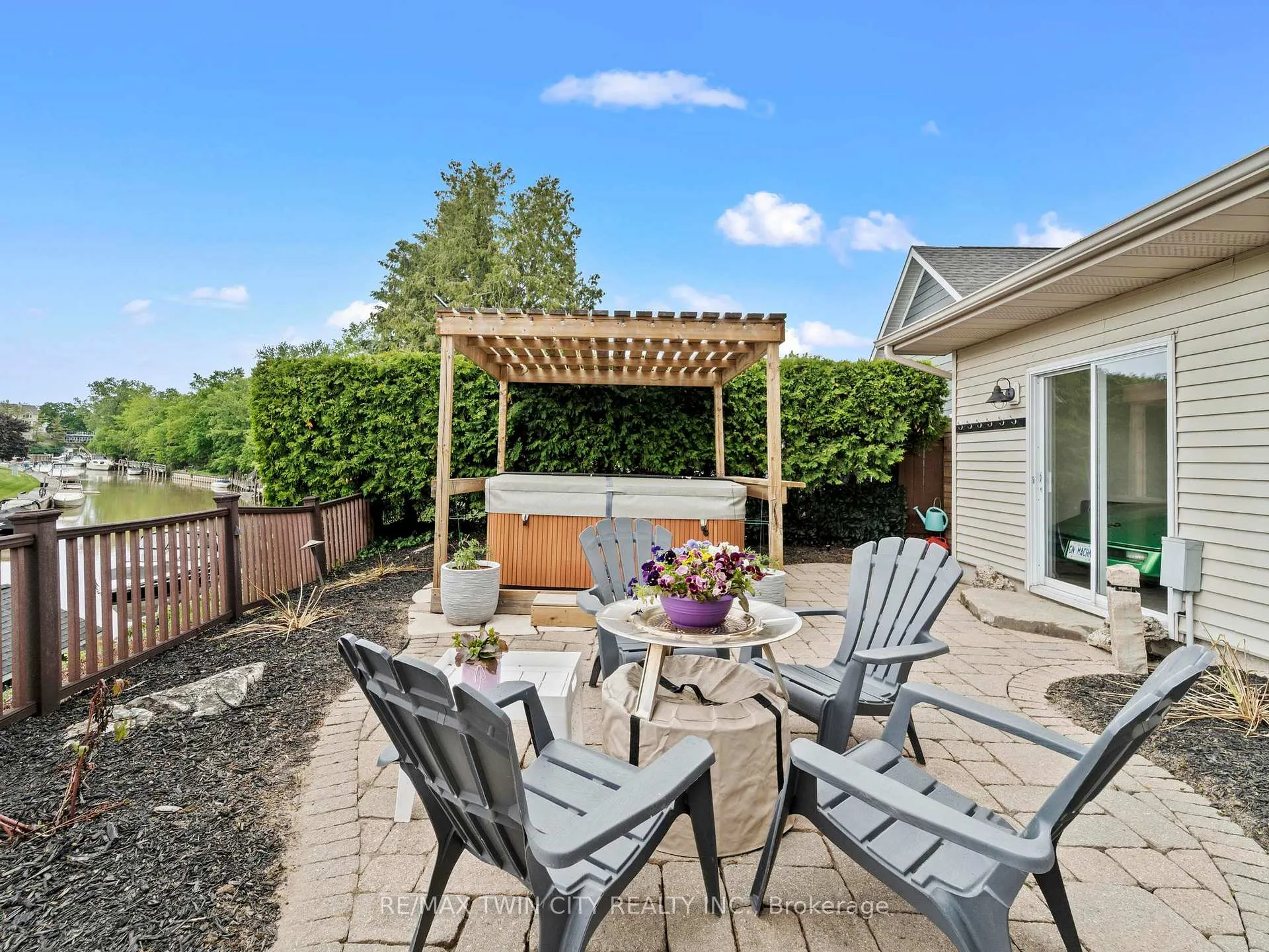 Photo 33 of 49 Gill Road, Lambton Shores, Grand Bend — HOMEH