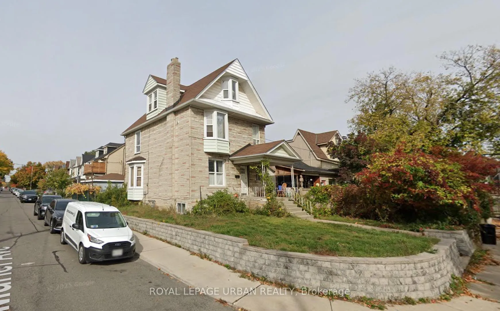 Photo 2 of Unit Unit 5, 12 Gertrude Place, Toronto, Danforth — HOMEH