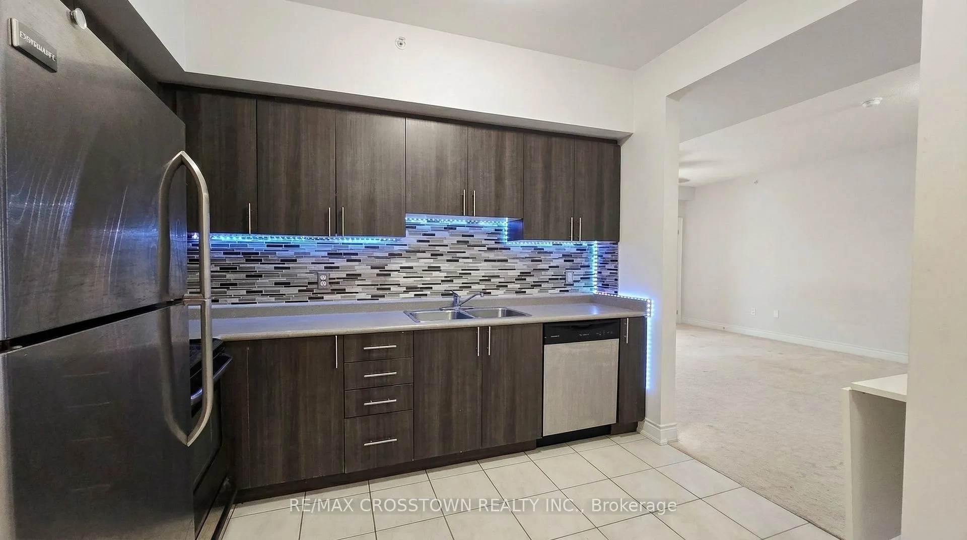 Photo 5 of Unit 410, 42 Ferndale Drive, Barrie, Ardagh — HOMEH