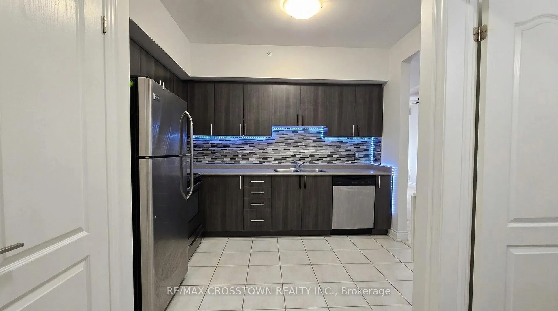 Photo 6 of Unit 410, 42 Ferndale Drive, Barrie, Ardagh — HOMEH
