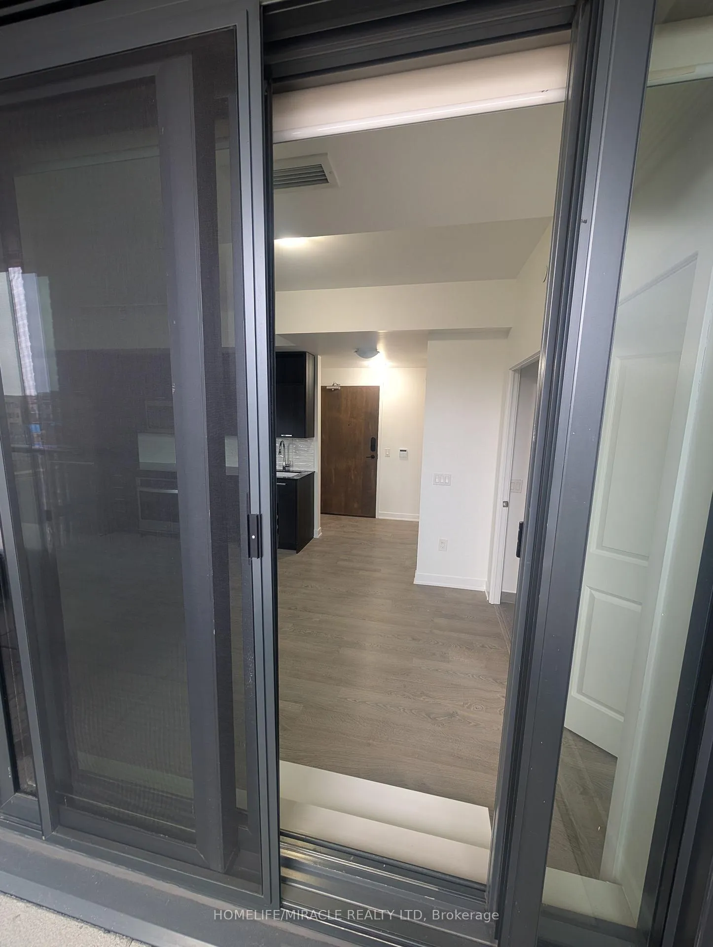 Photo 5 of Unit 206, 120 Eagle Rock Way, Vaughan, Rural Vaughan — HOMEH