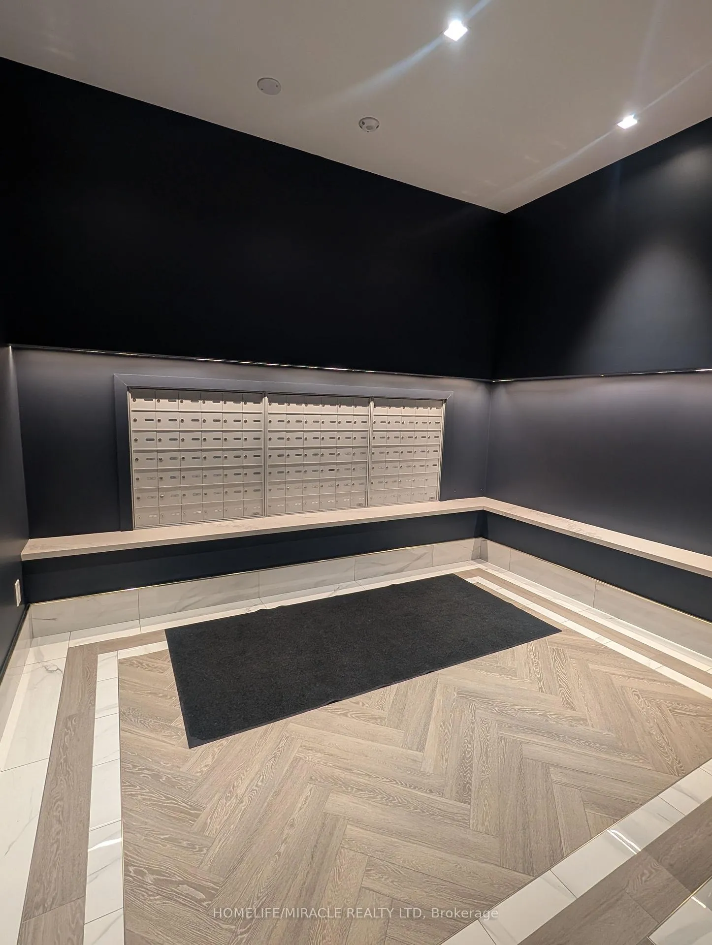 Photo 8 of Unit 206, 120 Eagle Rock Way, Vaughan, Rural Vaughan — HOMEH