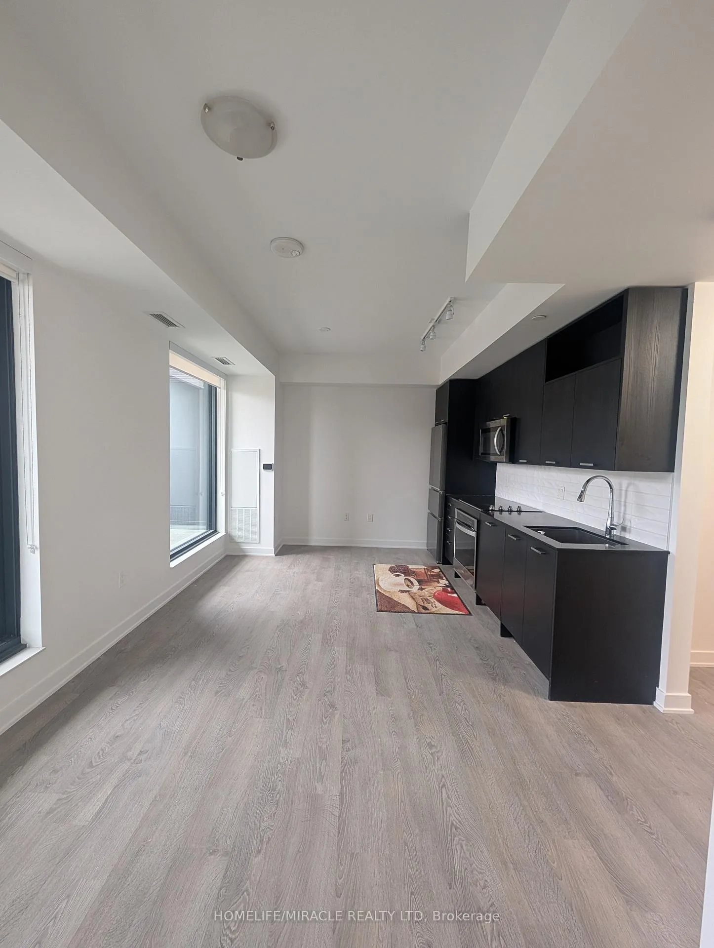 Photo 11 of Unit 206, 120 Eagle Rock Way, Vaughan, Rural Vaughan — HOMEH