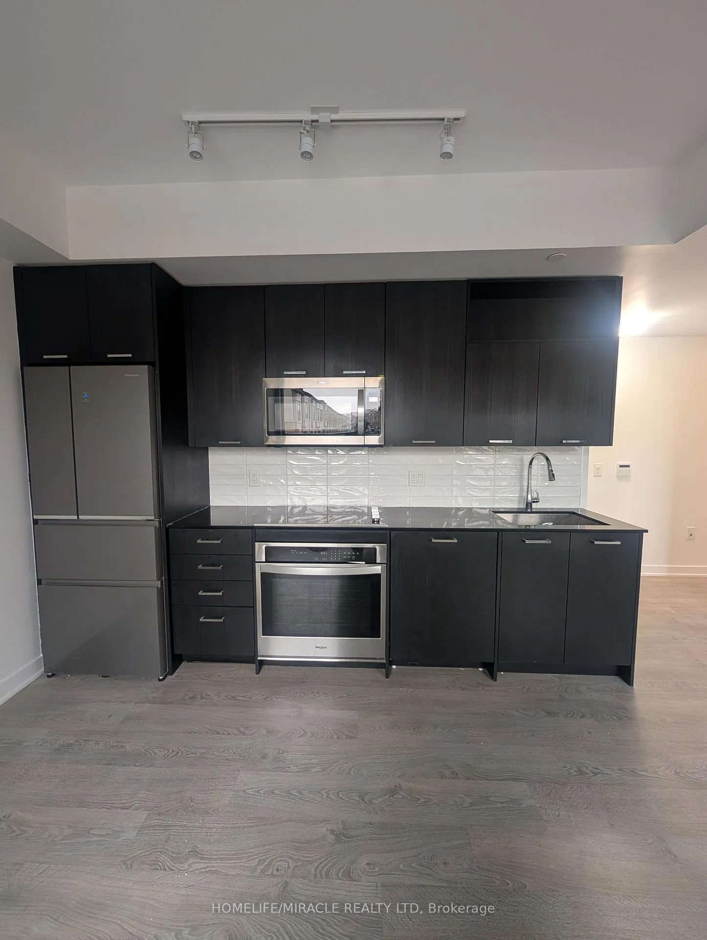 Photo 13 of Unit 206, 120 Eagle Rock Way, Vaughan, Rural Vaughan — HOMEH