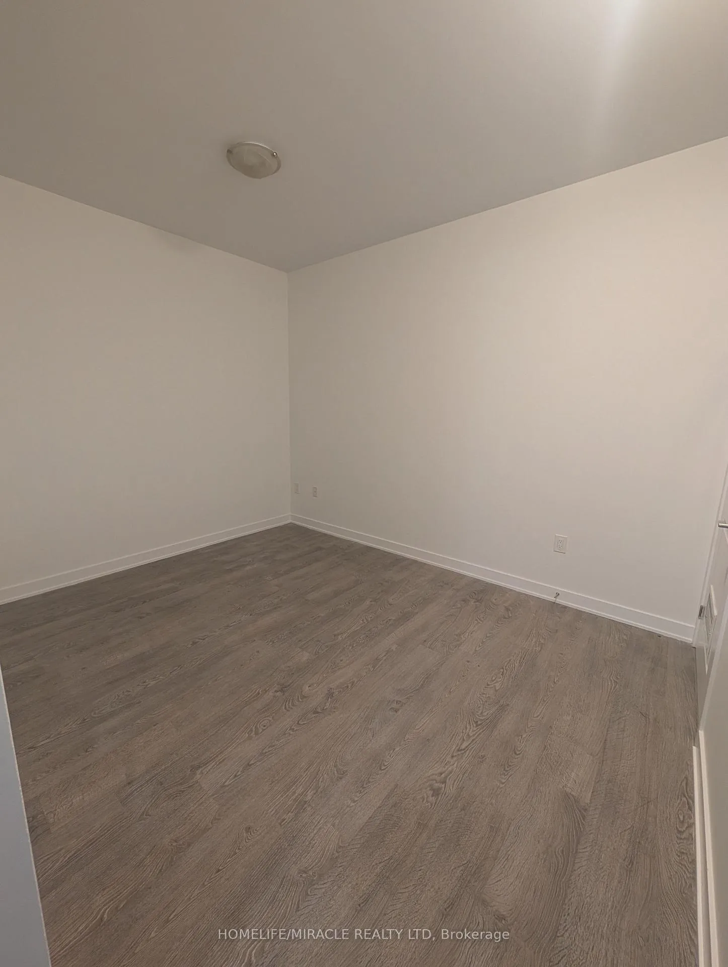 Photo 18 of Unit 206, 120 Eagle Rock Way, Vaughan, Rural Vaughan — HOMEH