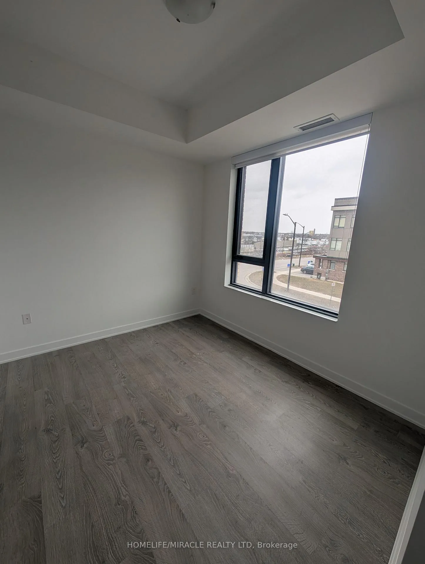 Photo 21 of Unit 206, 120 Eagle Rock Way, Vaughan, Rural Vaughan — HOMEH