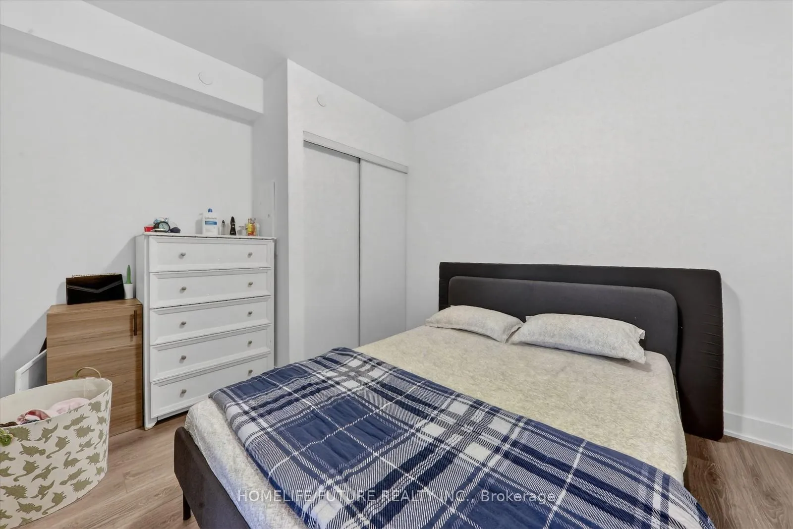 Photo 16 of Unit 1402, 2545 Simcoe Street N, Oshawa, Windfields — HOMEH