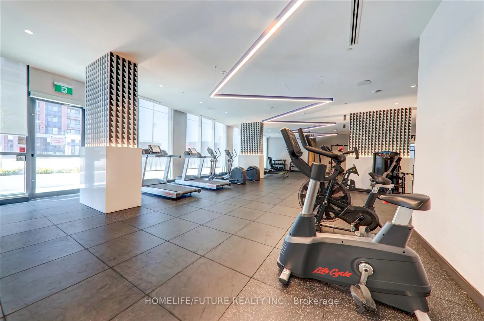 Photo 40 of Unit 1402, 2545 Simcoe Street N, Oshawa, Windfields — HOMEH