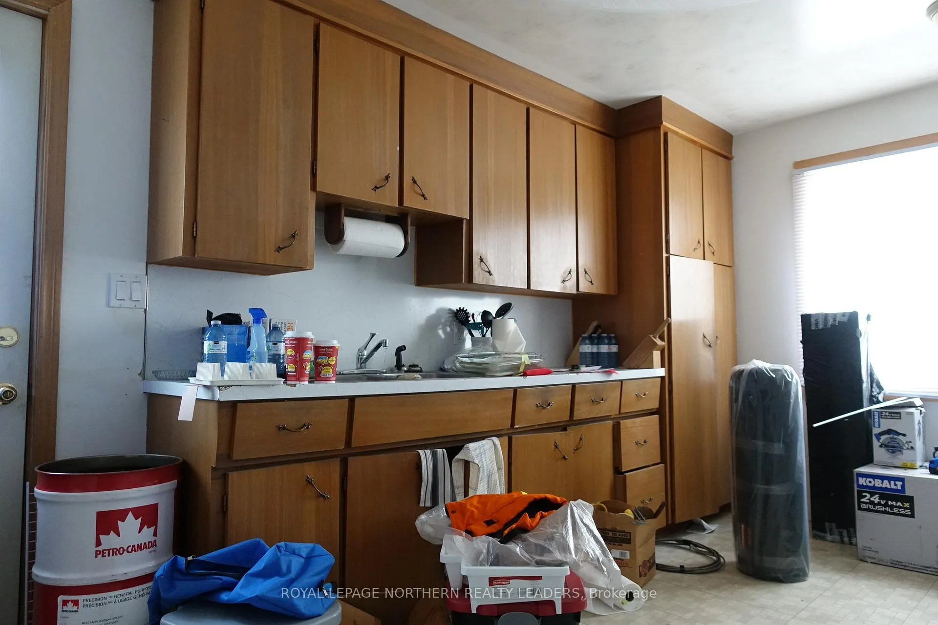 Photo 5 of 215 Galbraith Street, Timmins, SP - Connaught Hill — HOMEH