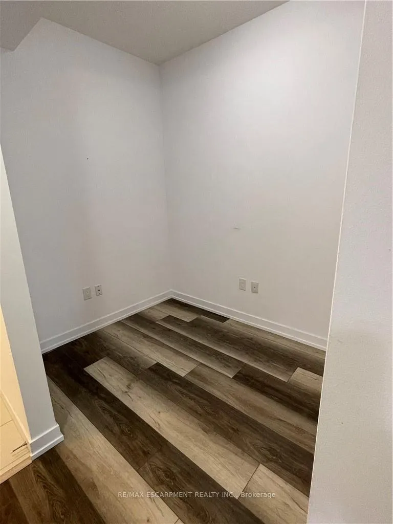 Photo 4 of Unit 214, 450 Dundas Street E, Hamilton, Waterdown — HOMEH