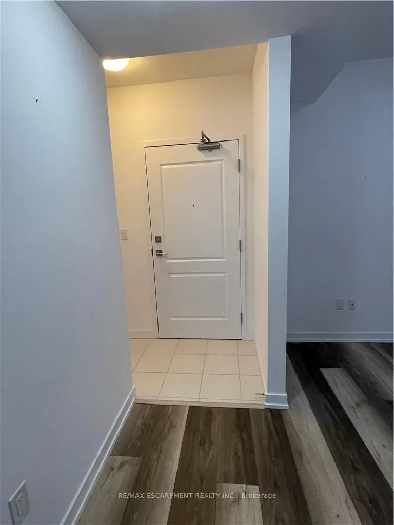 Photo 5 of Unit 214, 450 Dundas Street E, Hamilton, Waterdown — HOMEH