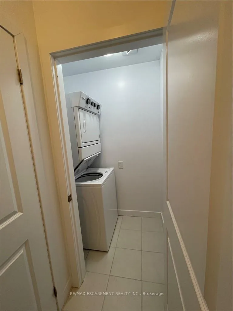 Photo 6 of Unit 214, 450 Dundas Street E, Hamilton, Waterdown — HOMEH