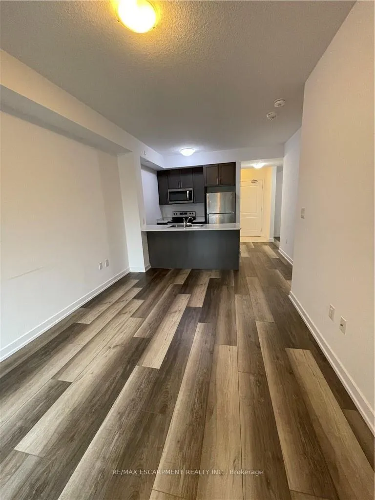 Photo 8 of Unit 214, 450 Dundas Street E, Hamilton, Waterdown — HOMEH