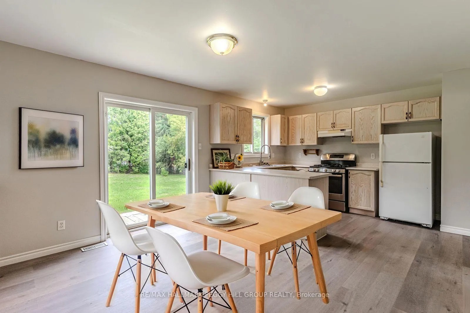 Photo 2 of 55 Marlow Circle, Springwater, Hillsdale — HOMEH