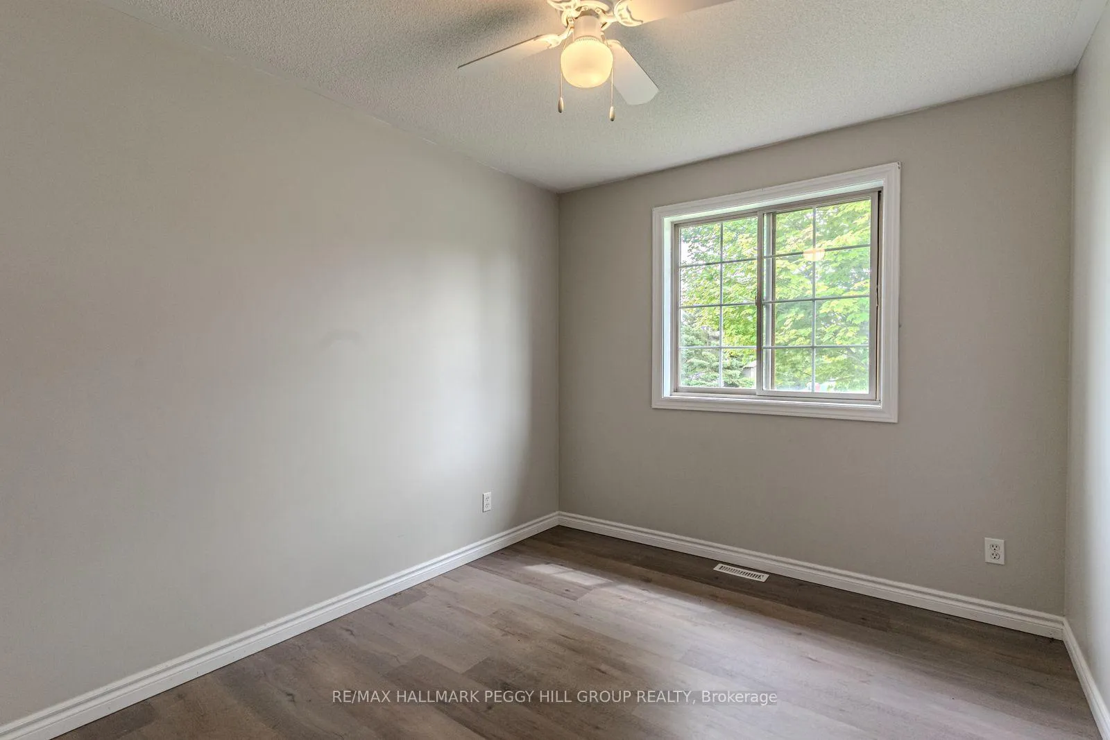 Photo 7 of 55 Marlow Circle, Springwater, Hillsdale — HOMEH