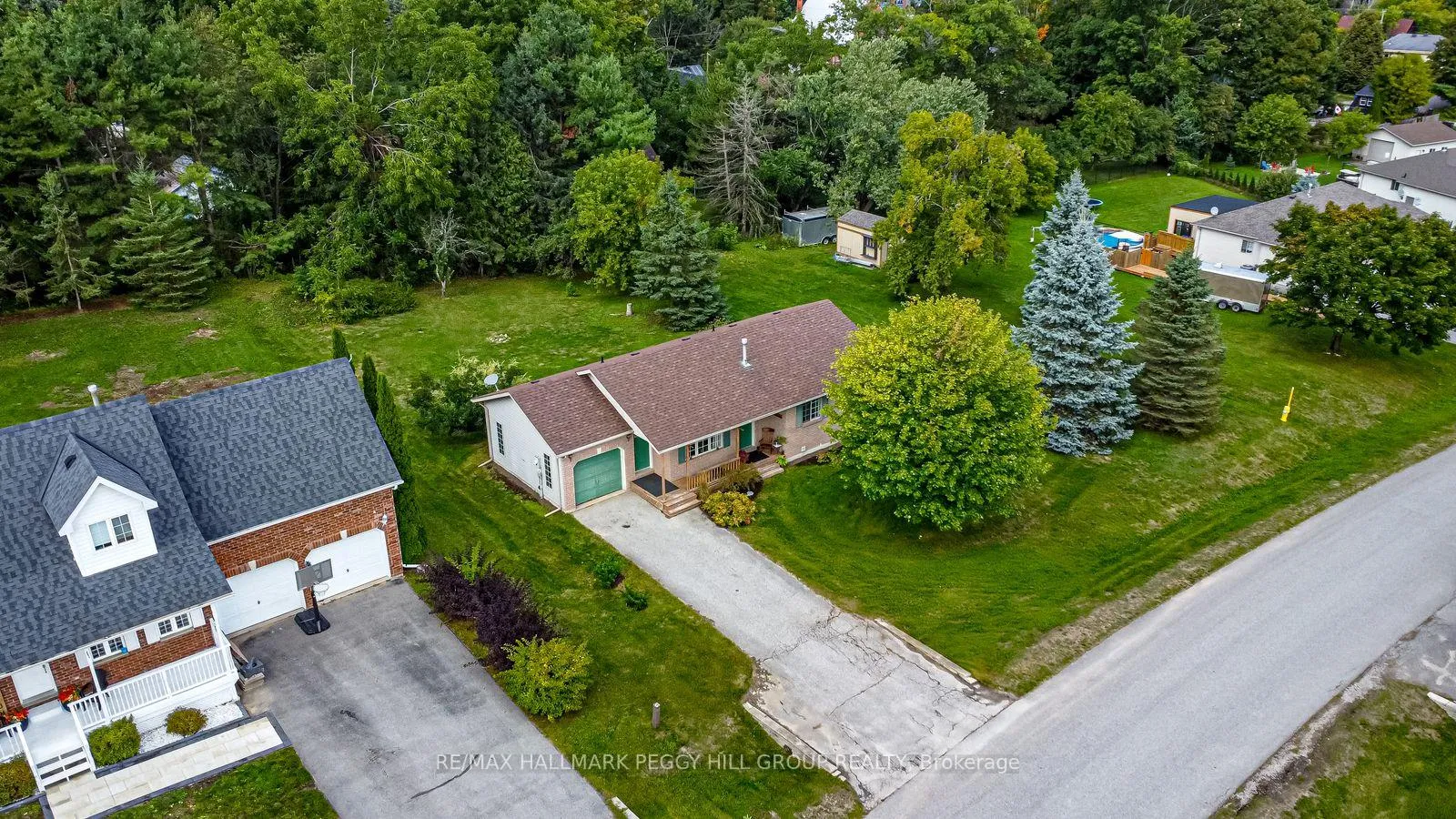 Photo 12 of 55 Marlow Circle, Springwater, Hillsdale — HOMEH