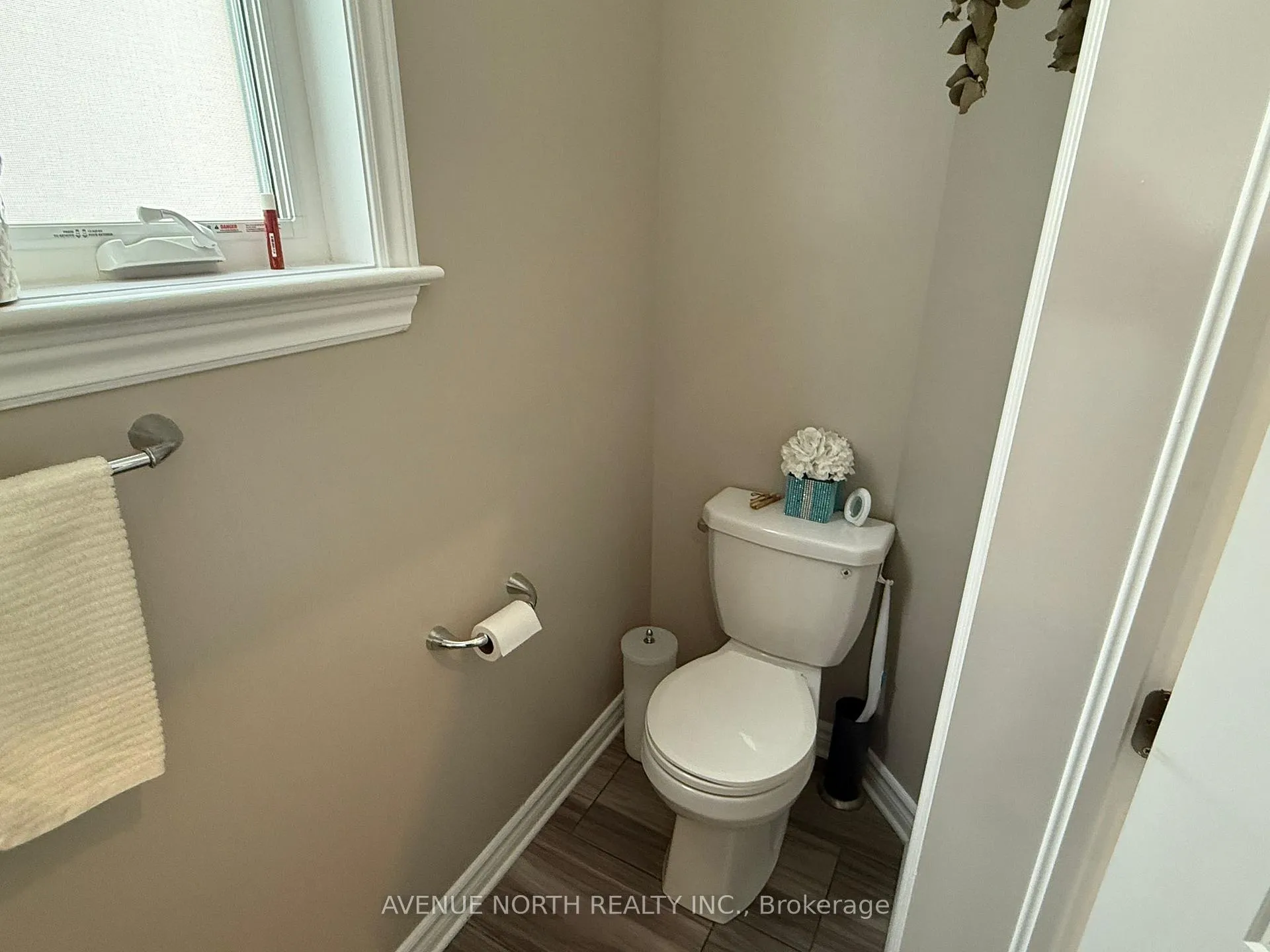 Photo 7 of 821 Cedar Creek Drive, Ottawa, Blossom Park/Kemp Park/Findlay Creek — HOMEH
