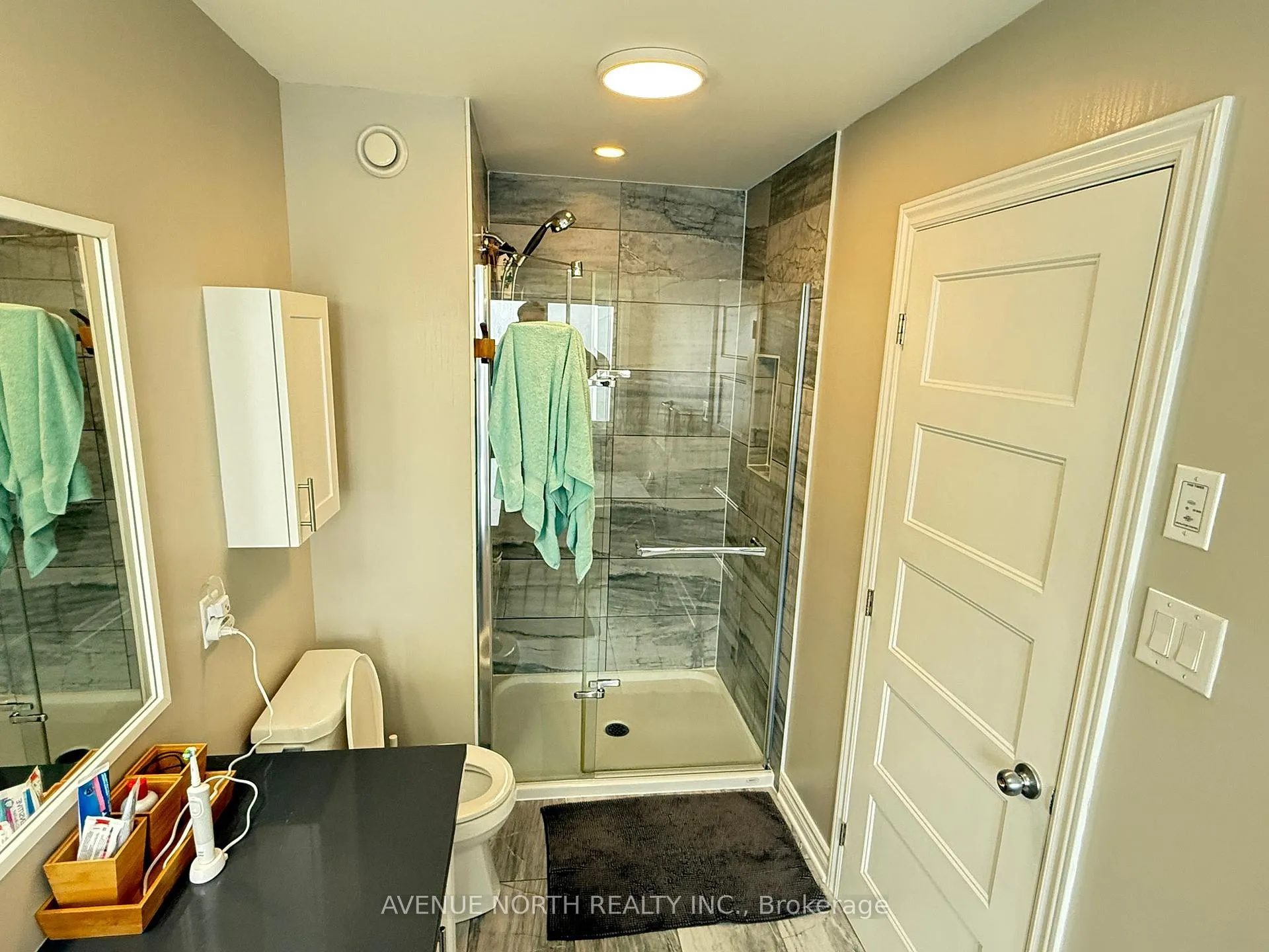 Photo 26 of 821 Cedar Creek Drive, Ottawa, Blossom Park/Kemp Park/Findlay Creek — HOMEH