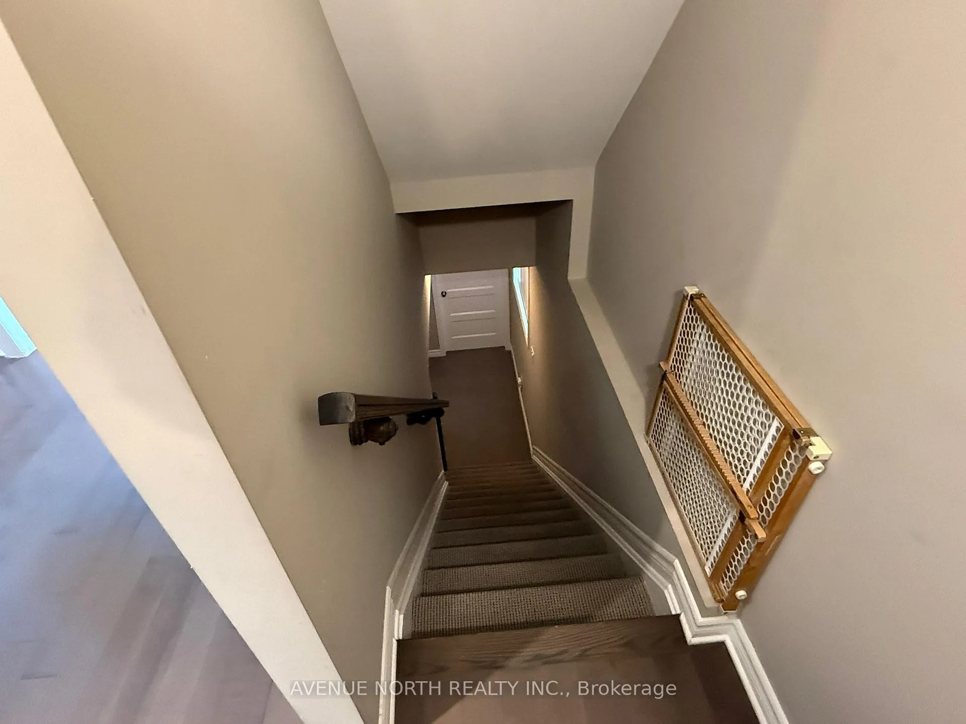 Photo 39 of 821 Cedar Creek Drive, Ottawa, Blossom Park/Kemp Park/Findlay Creek — HOMEH