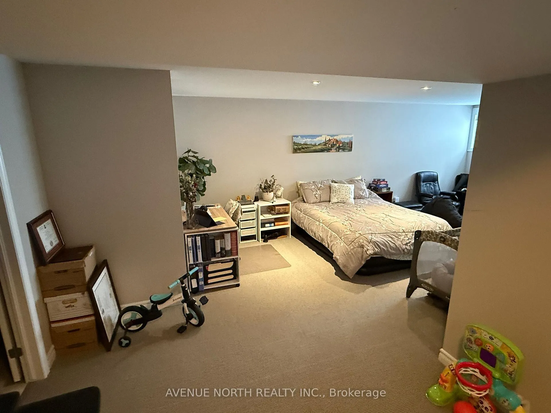 Photo 40 of 821 Cedar Creek Drive, Ottawa, Blossom Park/Kemp Park/Findlay Creek — HOMEH