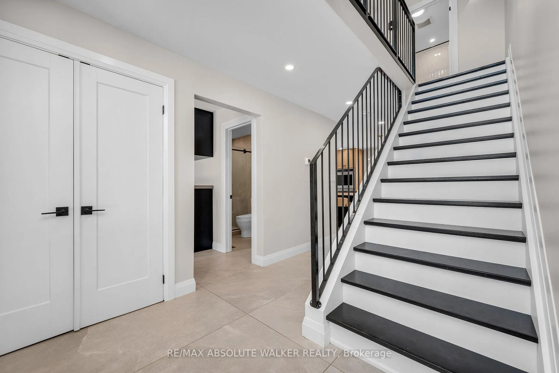Photo 3 of 2695 Glen Street, Ottawa, Metcalfe — HOMEH