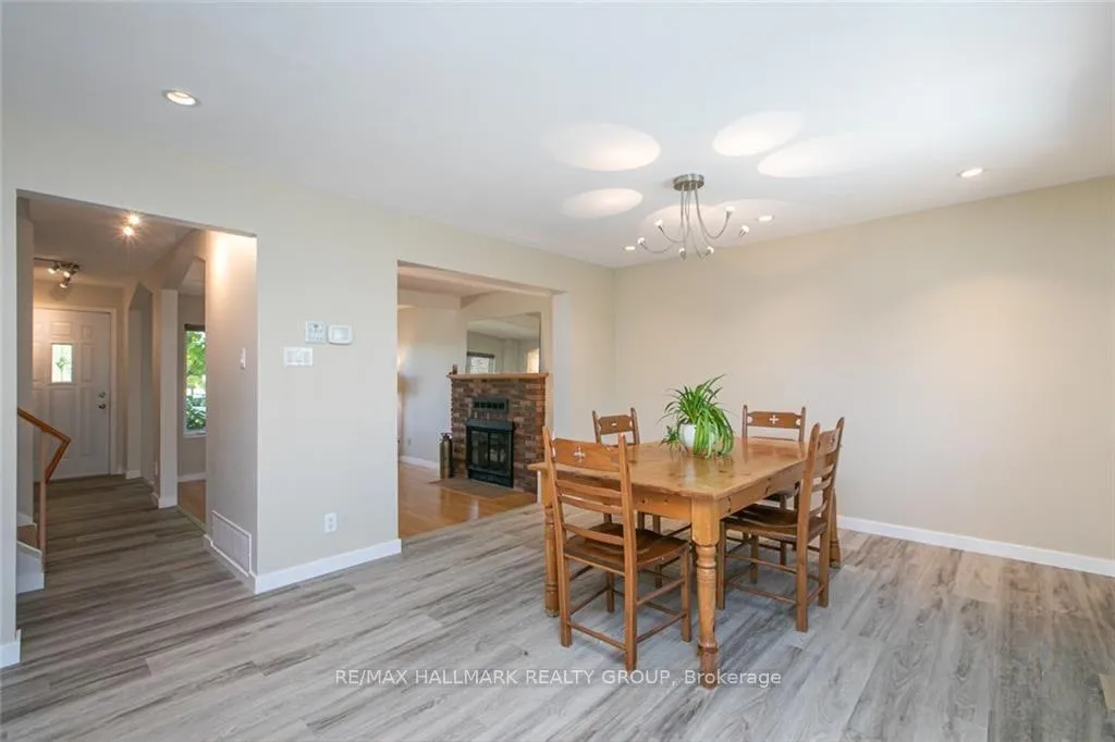 Photo 12 of 1488 Meadowbrook Road, Ottawa, Pineview — HOMEH