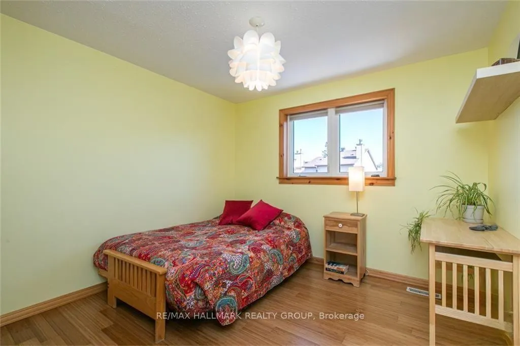 Photo 22 of 1488 Meadowbrook Road, Ottawa, Pineview — HOMEH