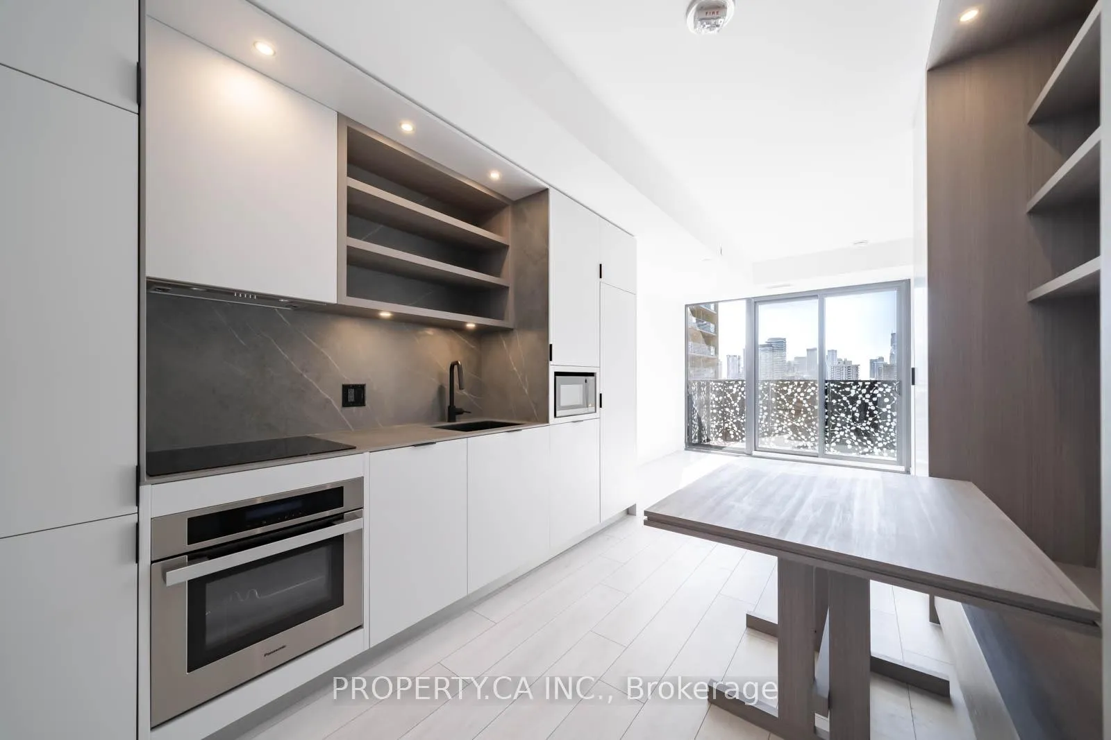 Photo 4 of Unit 1705, 55 Charles Street E, Toronto, Church-Yonge Corridor — HOMEH