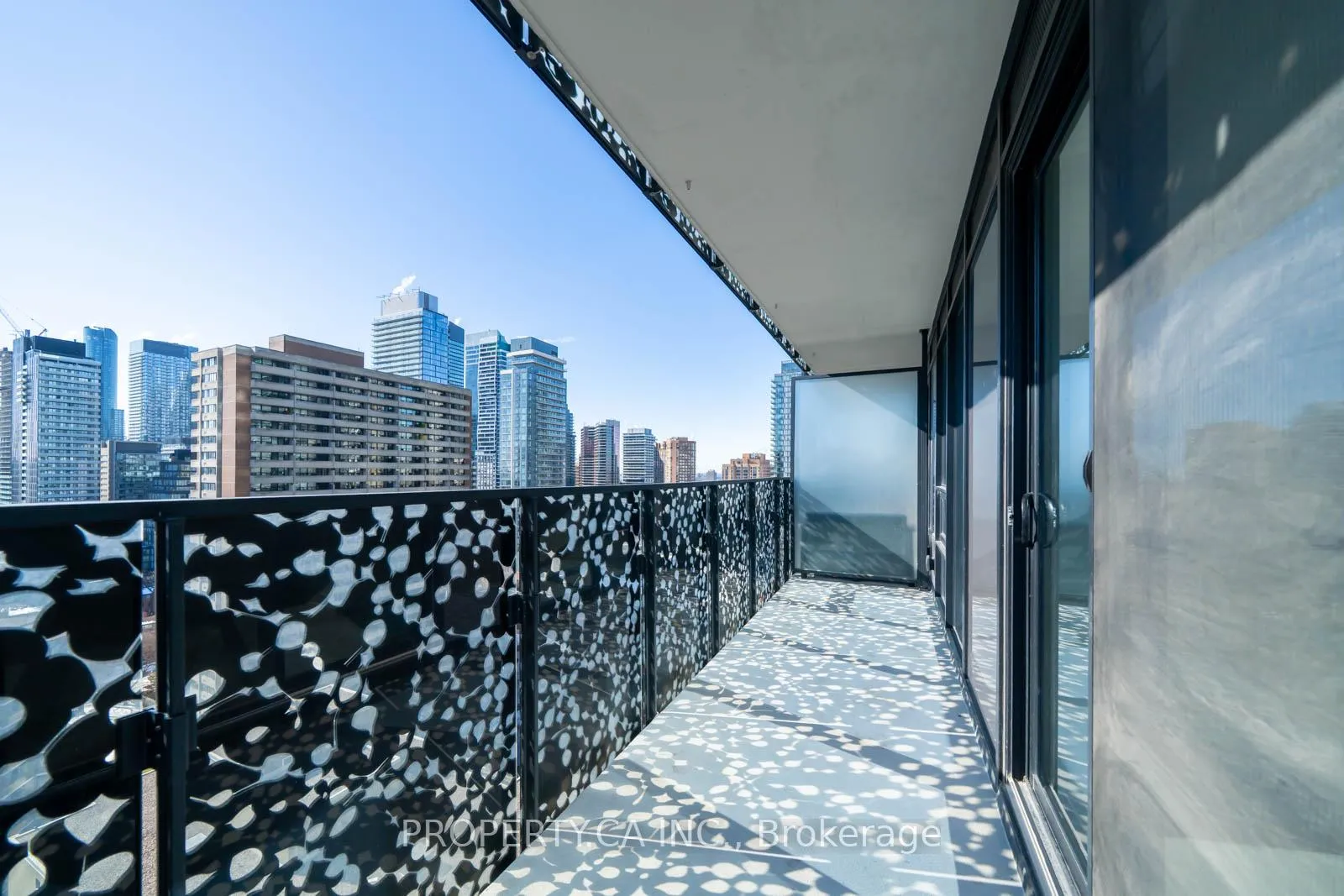 Photo 16 of Unit 1705, 55 Charles Street E, Toronto, Church-Yonge Corridor — HOMEH