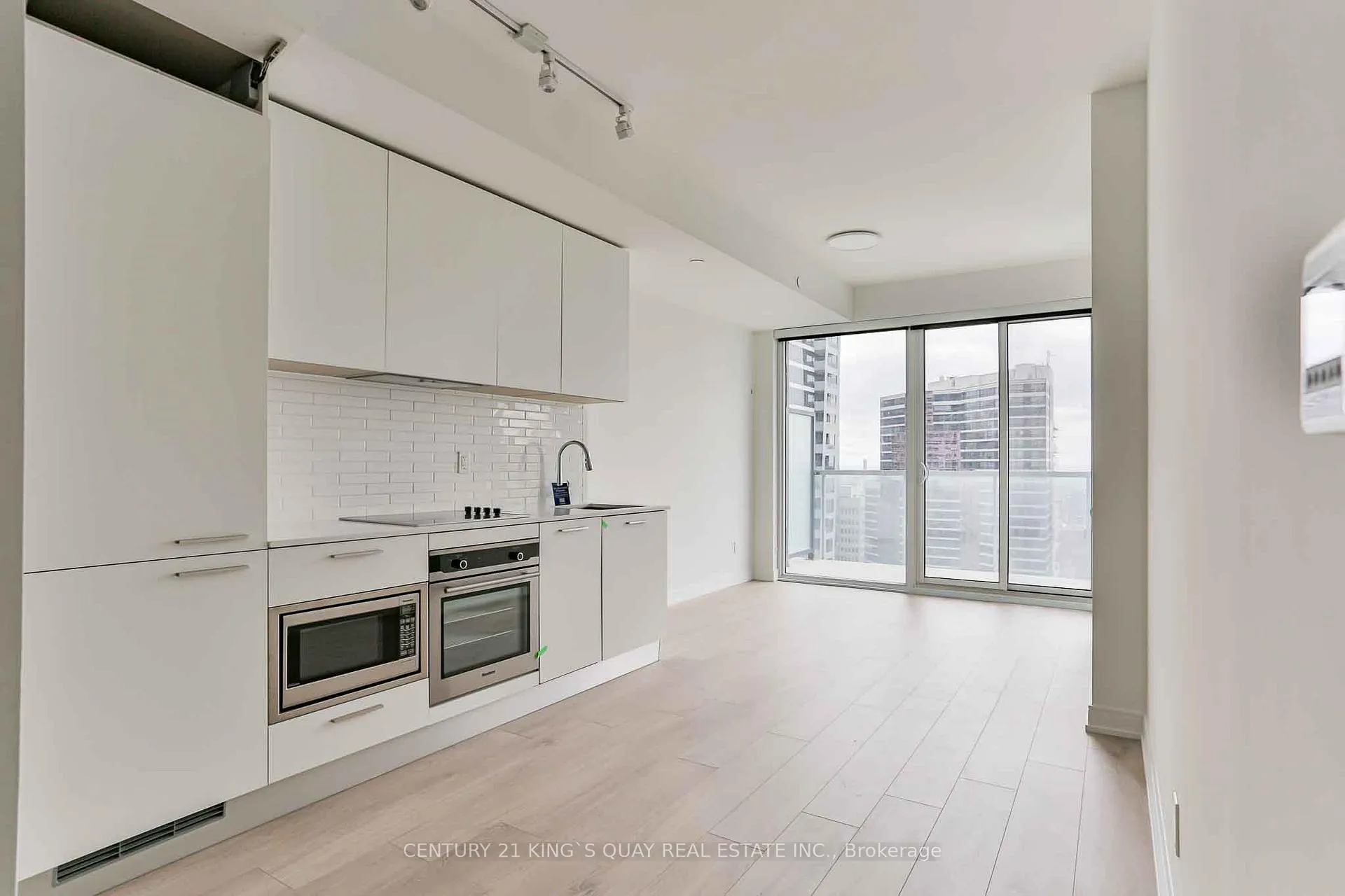 Photo 2 of Unit 2913, 3 Gloucester Street, Toronto, Church-Yonge Corridor — HOMEH